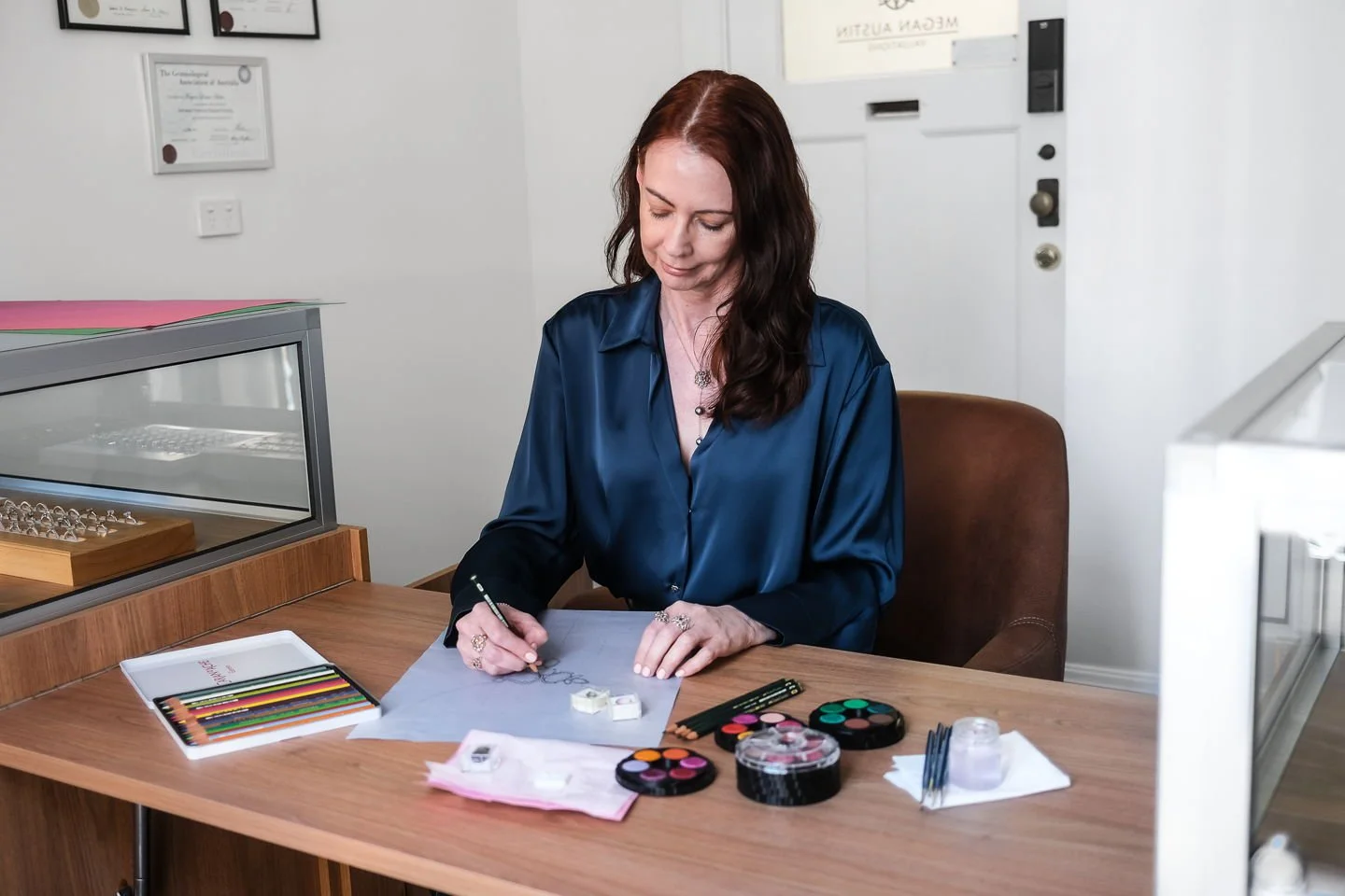Your Old Jewellery Isn't Finished

The stone in your grandmother's ring doesn't have to sit in a drawer. 

At Select Gems by Megan, we work with you to create a beautiful redesign that honours her and still feels like you, today.

Reusing a stone you