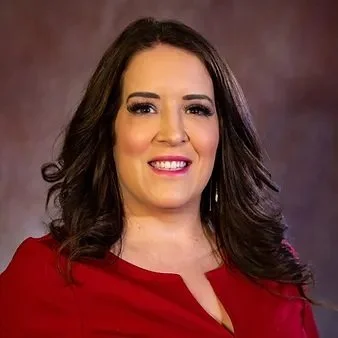 thumbnail_Holly Guthrie.jpg