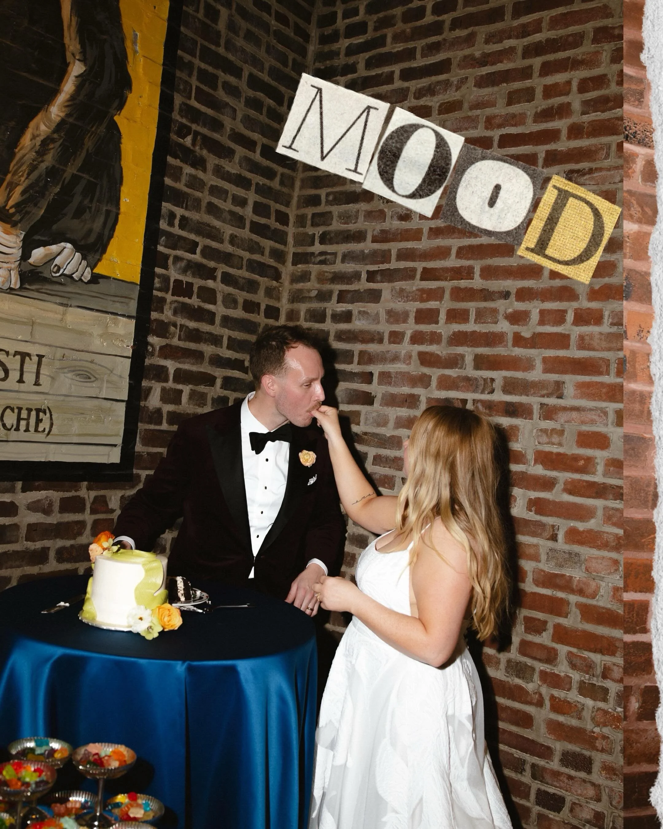 This reception = a whole vibe 💛💙💚

For those who want something unique, edgy, and anything but ordinary, Gatsby is your the place to be. Book a tour through our bio 🗓️

PHOTOGRAPHER @bytiffanyreese 
FLORALS @fieldsandfern
CATERING @culinarycanvas