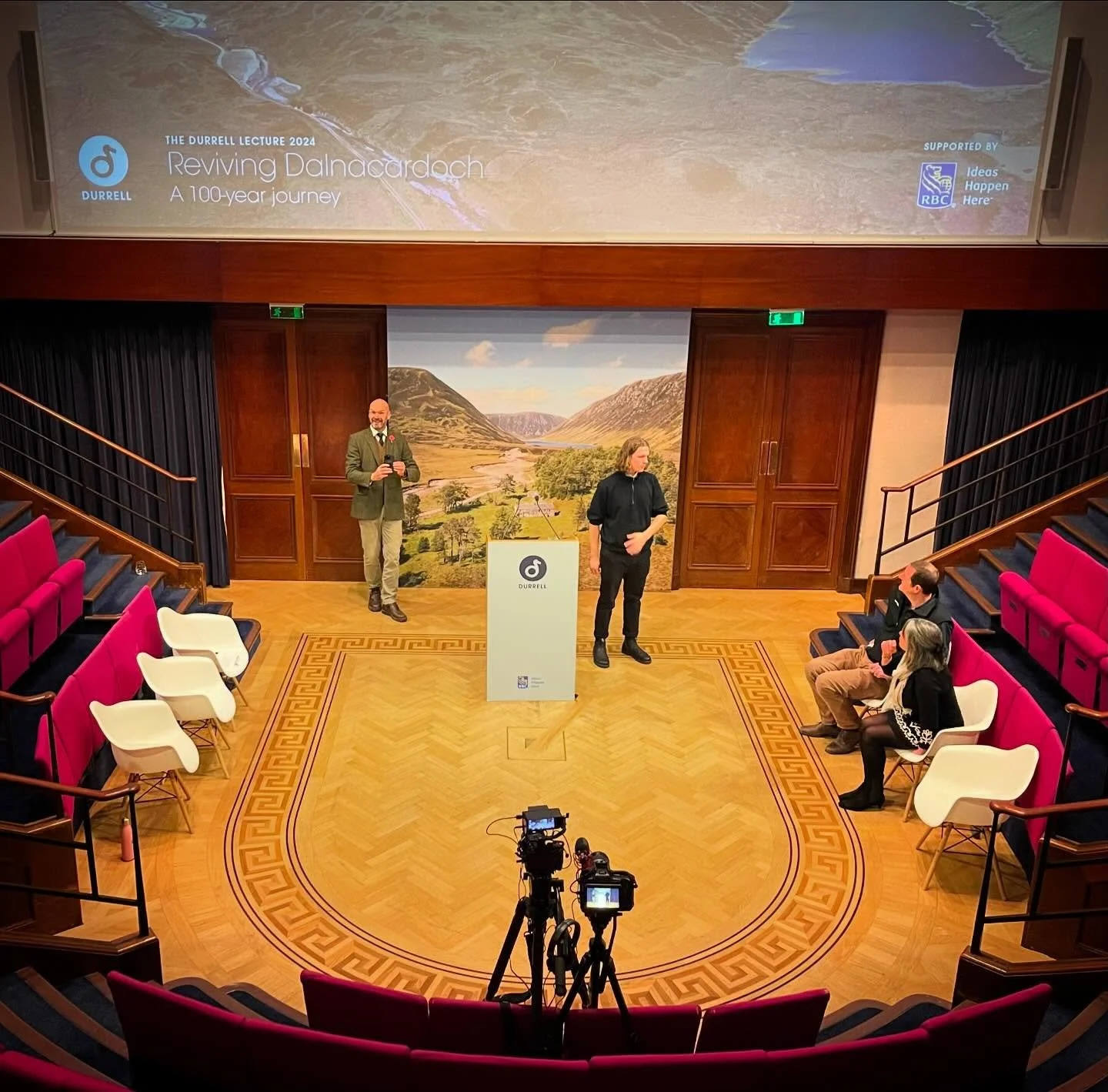 Filming the @durrell_jerseyzoo lecture again at the fantastic @ri_science . This year it is about &ldquo;Reviving Dalnacardoch&rdquo; which is a project for restoring an 18,500-acre estate back to a wild and diverse landscape. Coincidently their amba