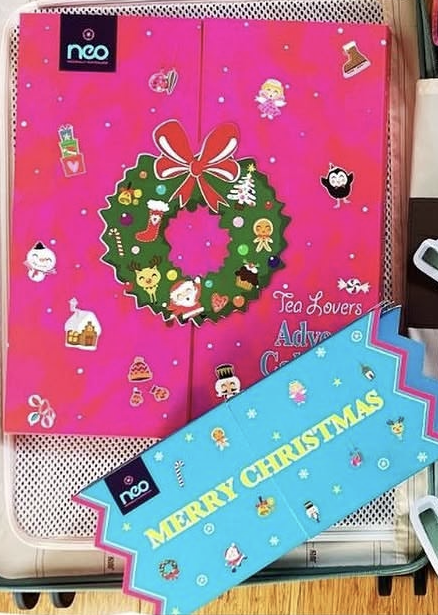 The Tea Advent Calendar and Christmas Cracker I designed, printed and ready to go!
