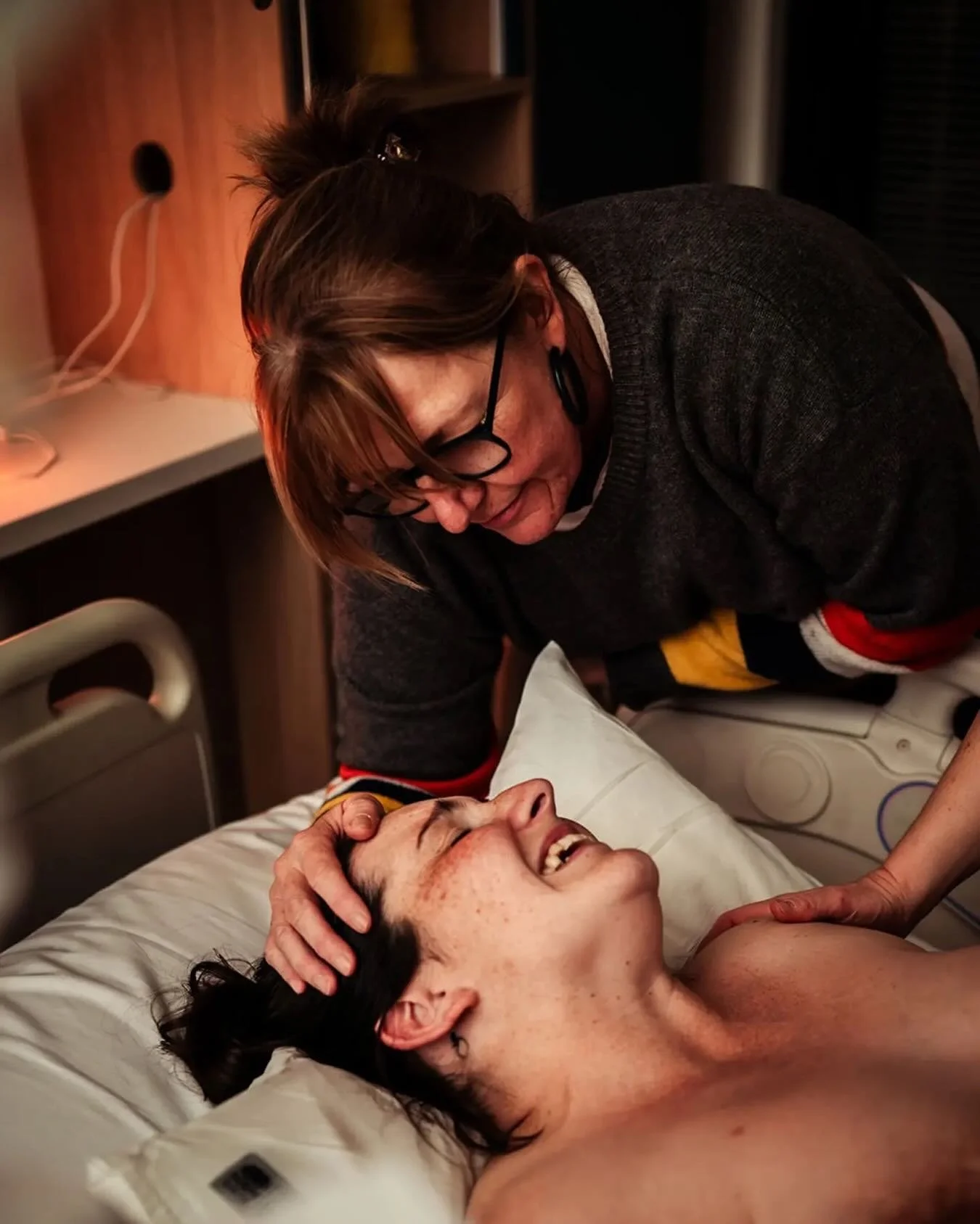 &bull; @katelyn.doulaandnbac repost ❤️🤍
Homebirth is a philosophy. 

It&rsquo;s not just a place of birth - it&rsquo;s a model of care, it&rsquo;s a belief system, it&rsquo;s a faith and trust of physiology. And it&rsquo;s also a deep and profound r