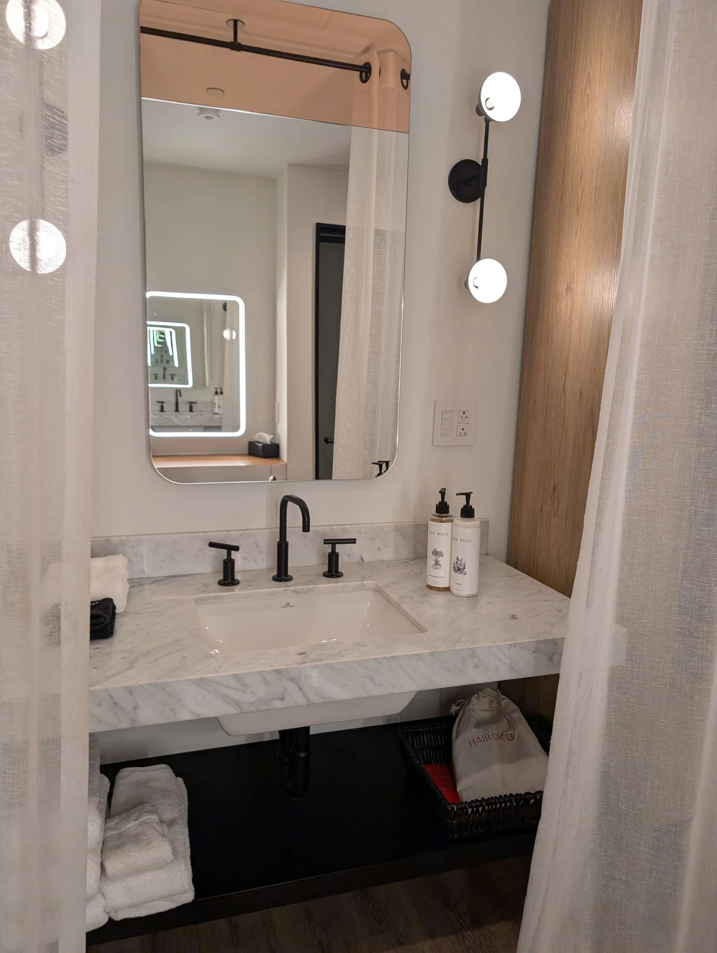 PXL_20251226_212049721 (1).jpg