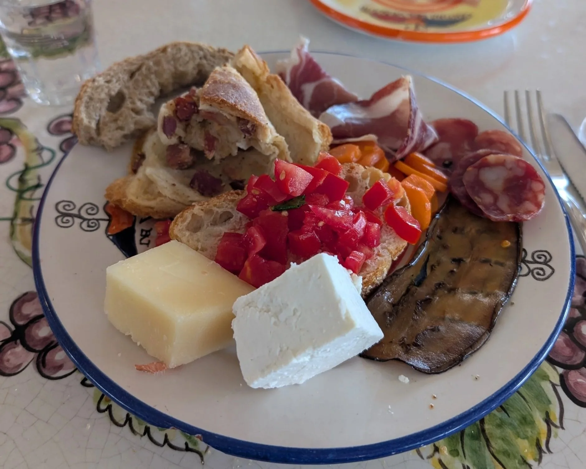 Naples Shore Excursion: Sorrento, & Mt. Vesuvius Wine Tasting