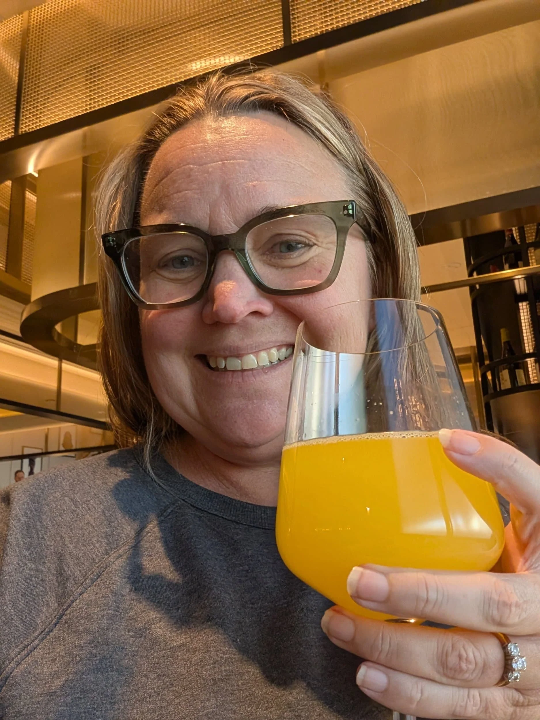 Chase Sapphire Lounge Las Vegas Review mimosa