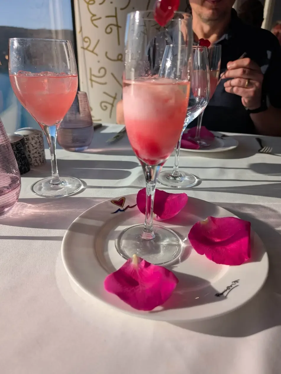 Sparkling Pink drink at Love by Britto