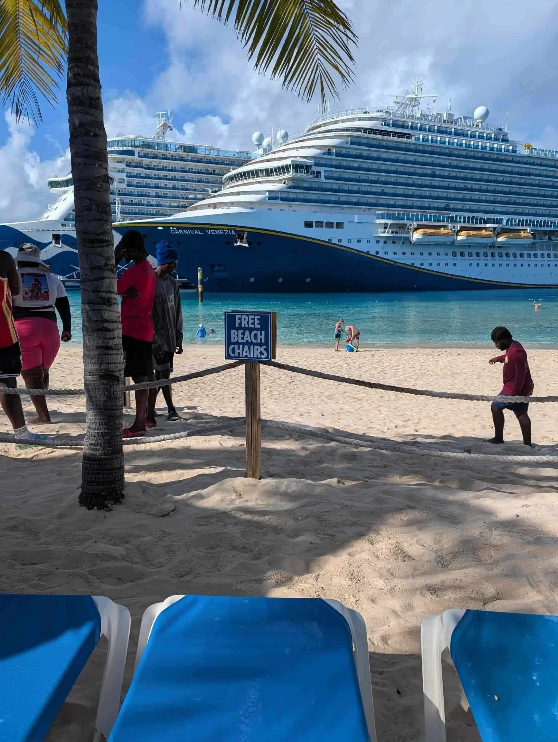 Free beach chairs Grand Turk