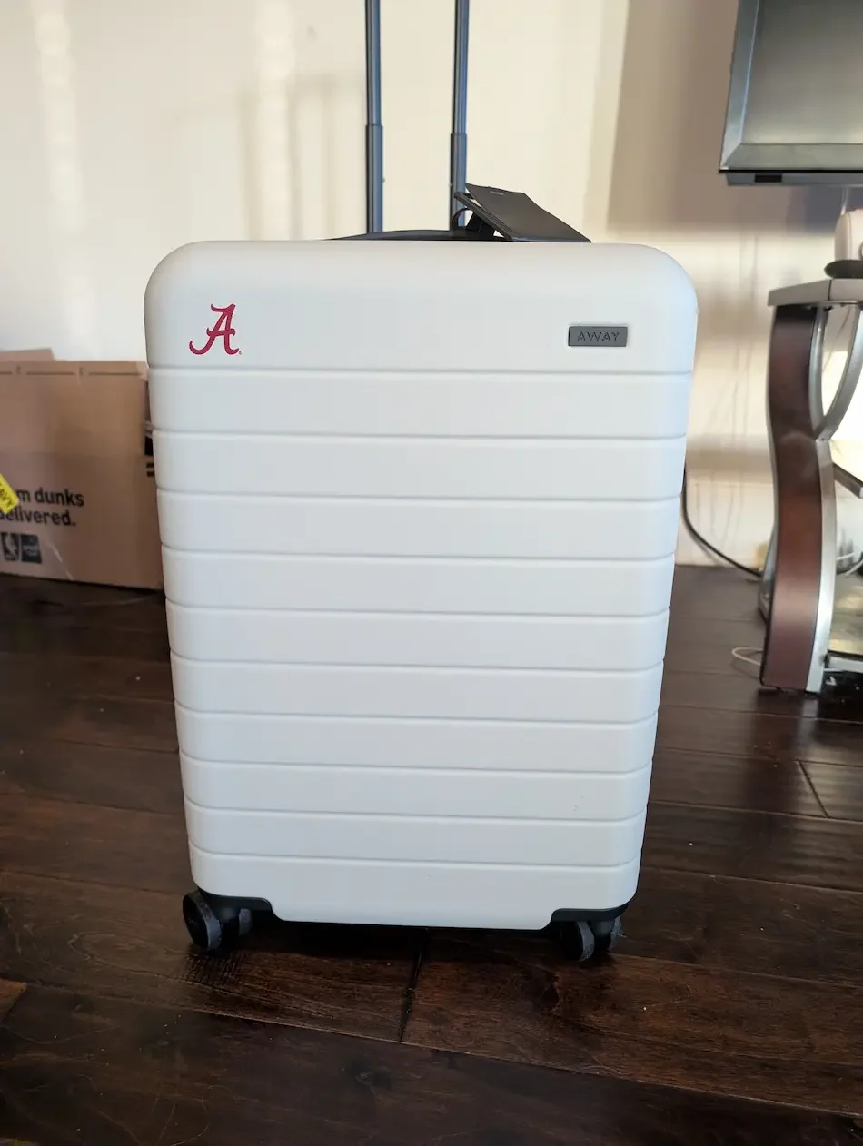 away bigger carry on