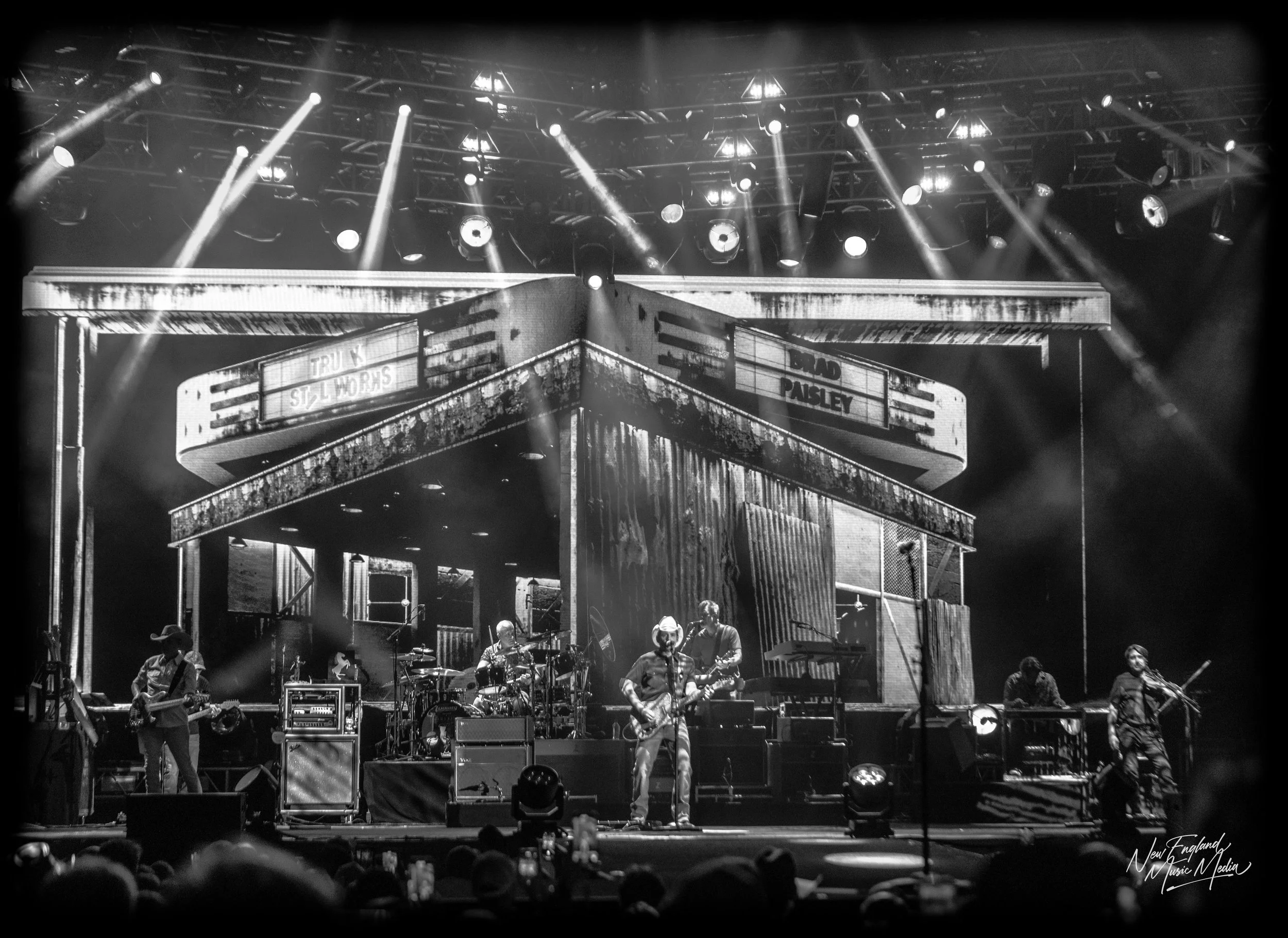 2025_7_19_Brad_Paisley_M_Allen_Photography-51.jpg