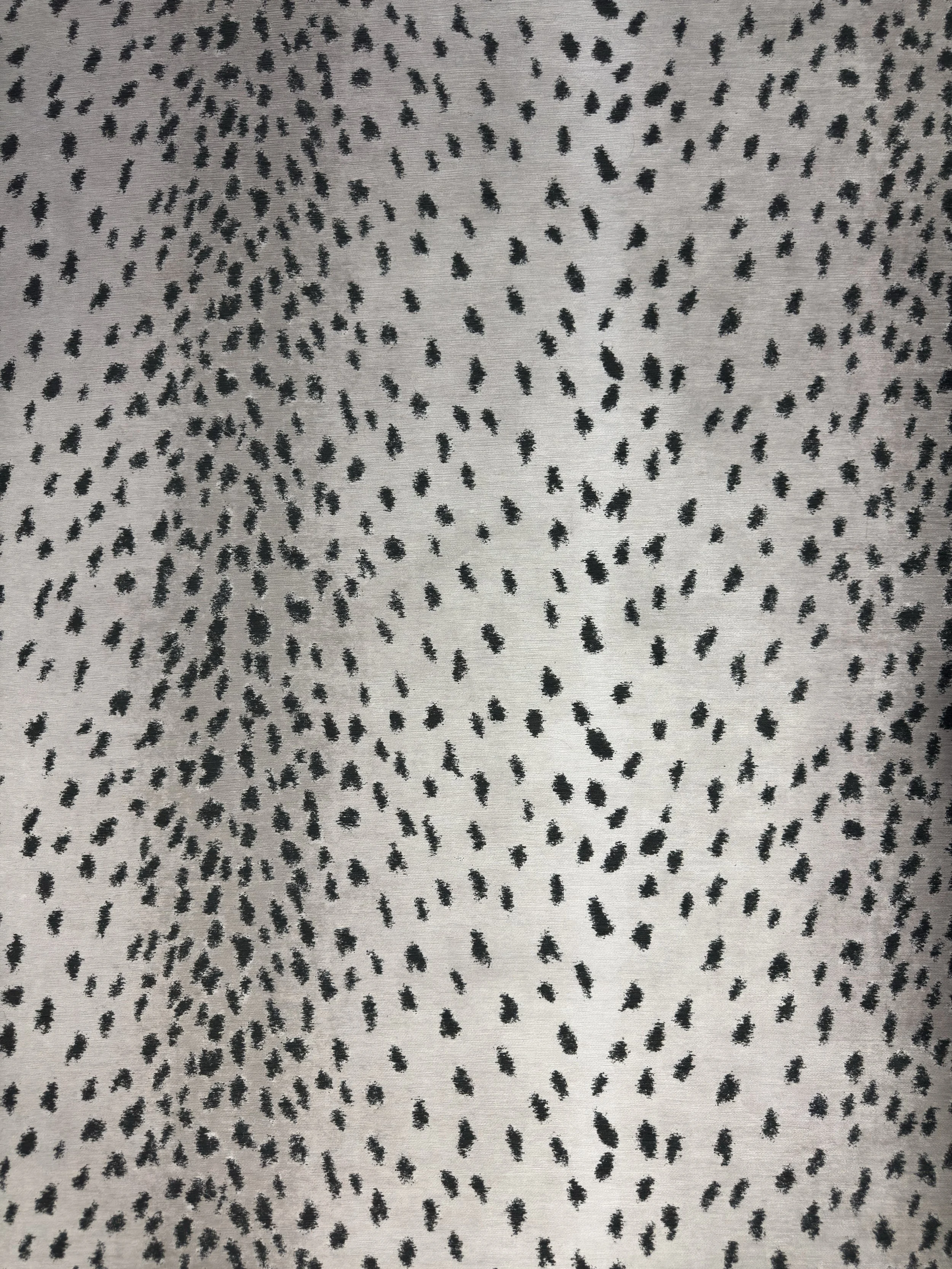 Fling fashion rental boutique offers in-person, in-store dress hire in Leeds City Centre.