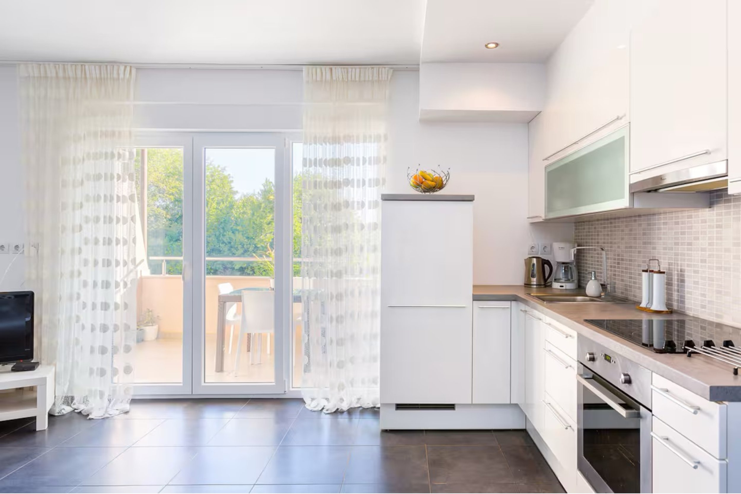 Why Length of Stay Strategy Drives More Profit Than Pricing in Short-Term Rentals