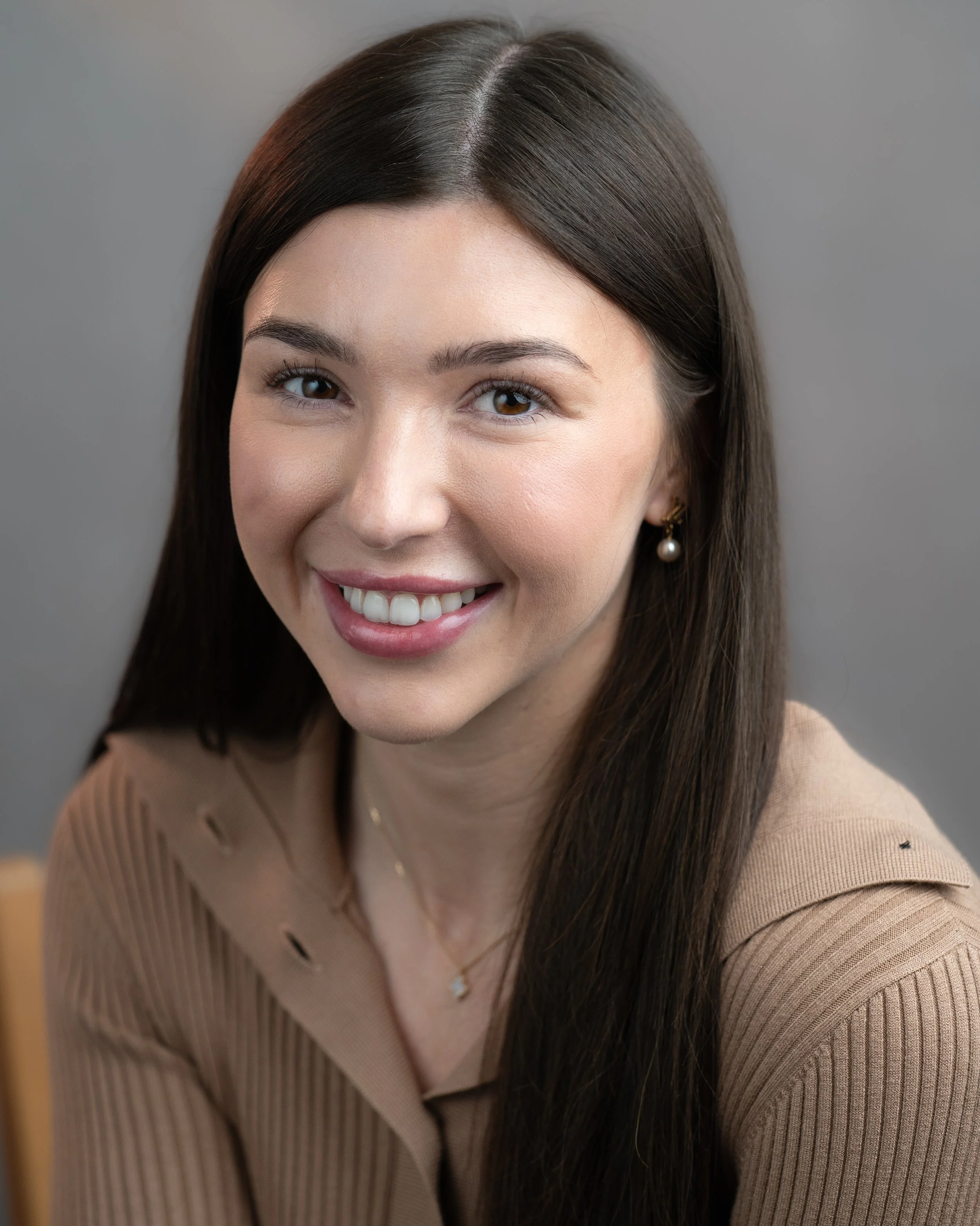 Alanis Hill Headshot - 5