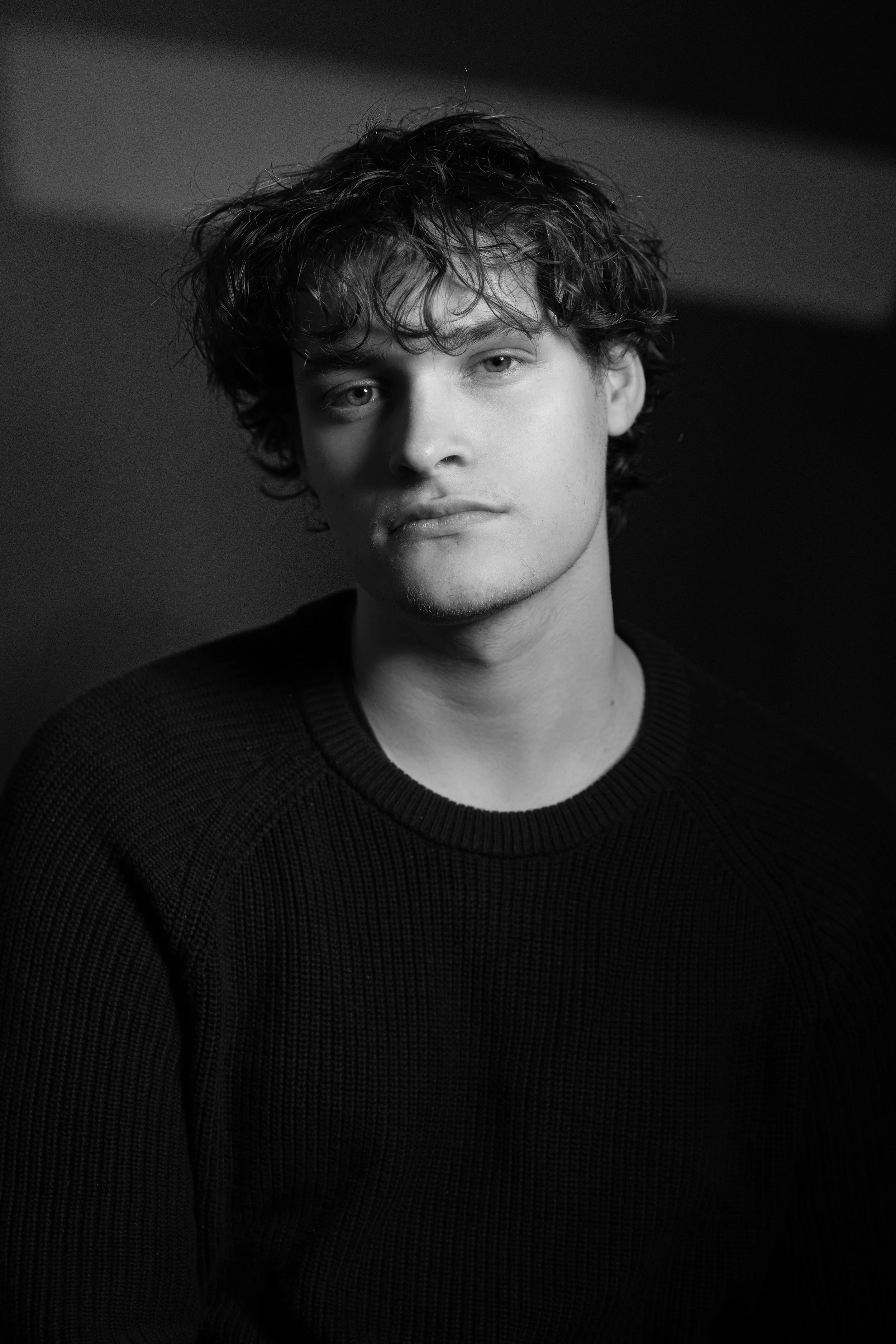 Ashton Hay Model Portfolio B&W - 9