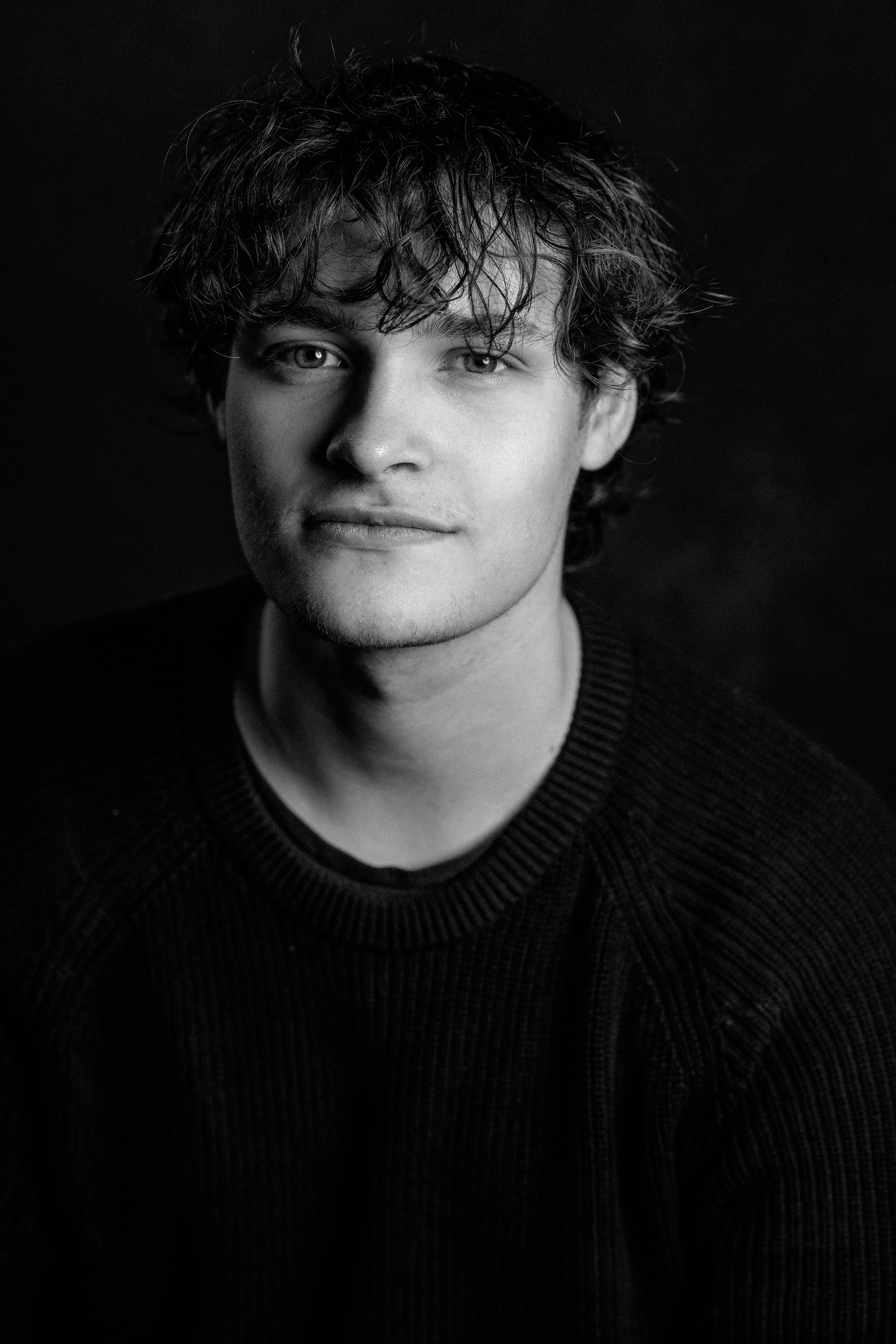 Ashton Hay Model Portfolio B&W - 5