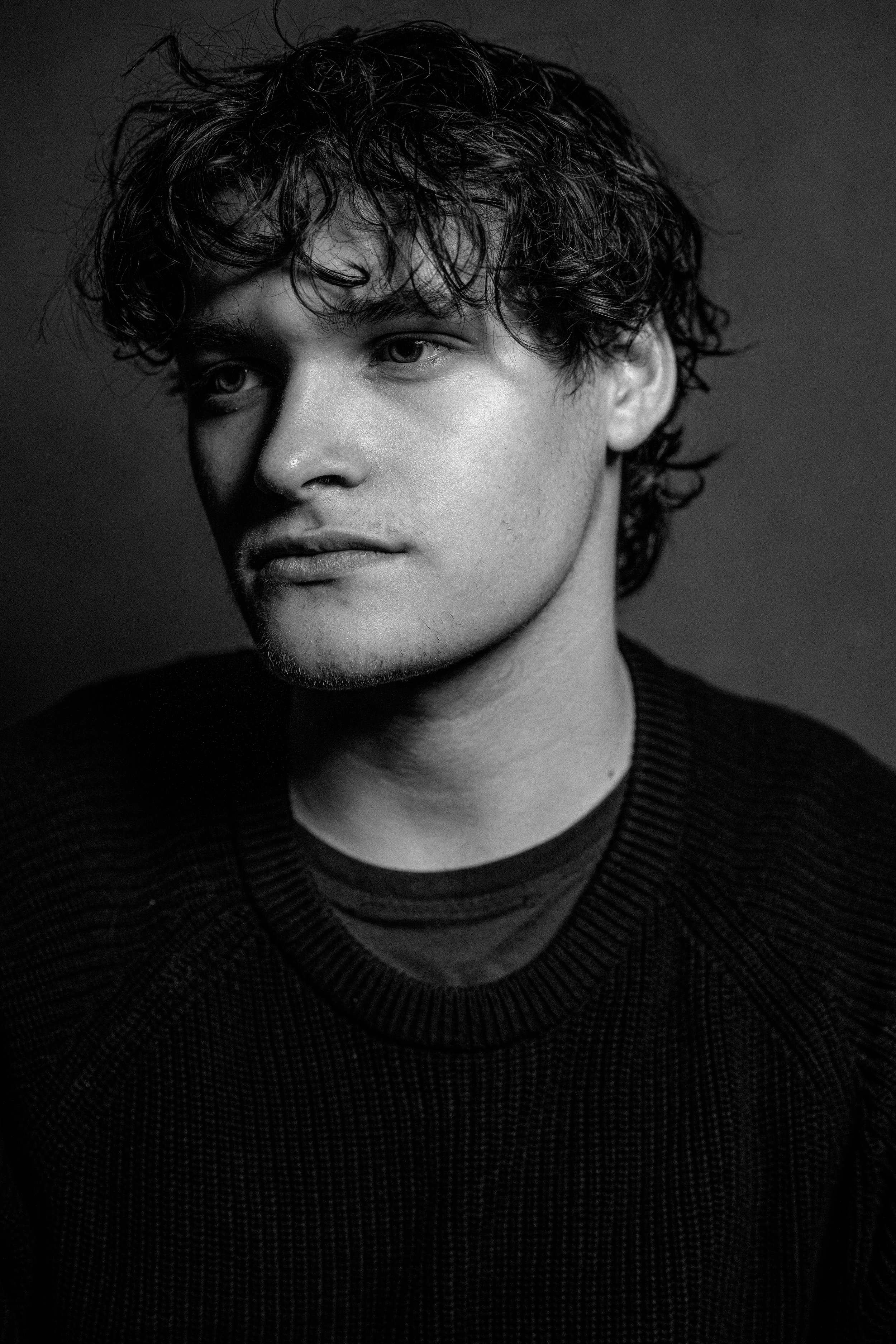 Ashton Hay Model Portfolio B&W - 4