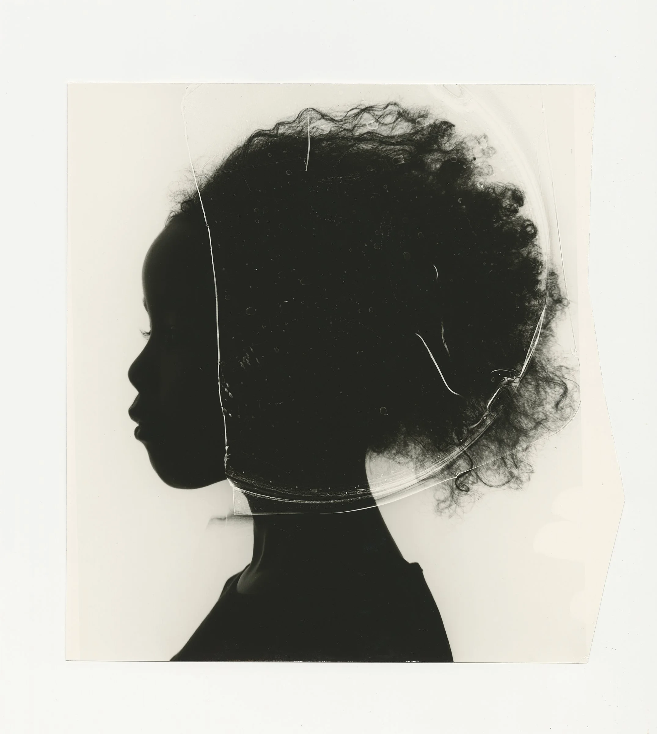 F.R. London 2019 (Plastigram) Gelatin silver print / Hand printed