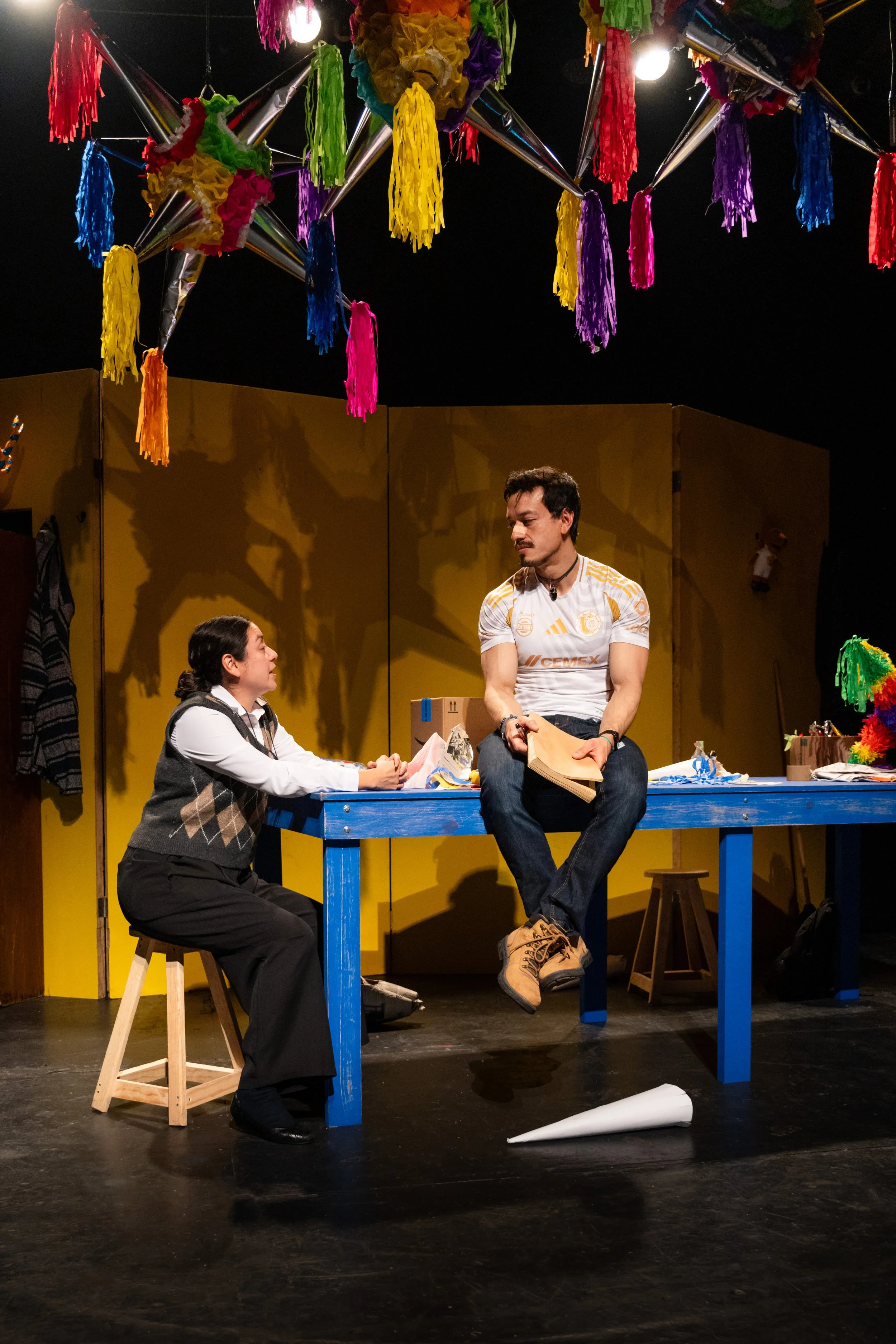 Dol and Emil discussing orders.jpg