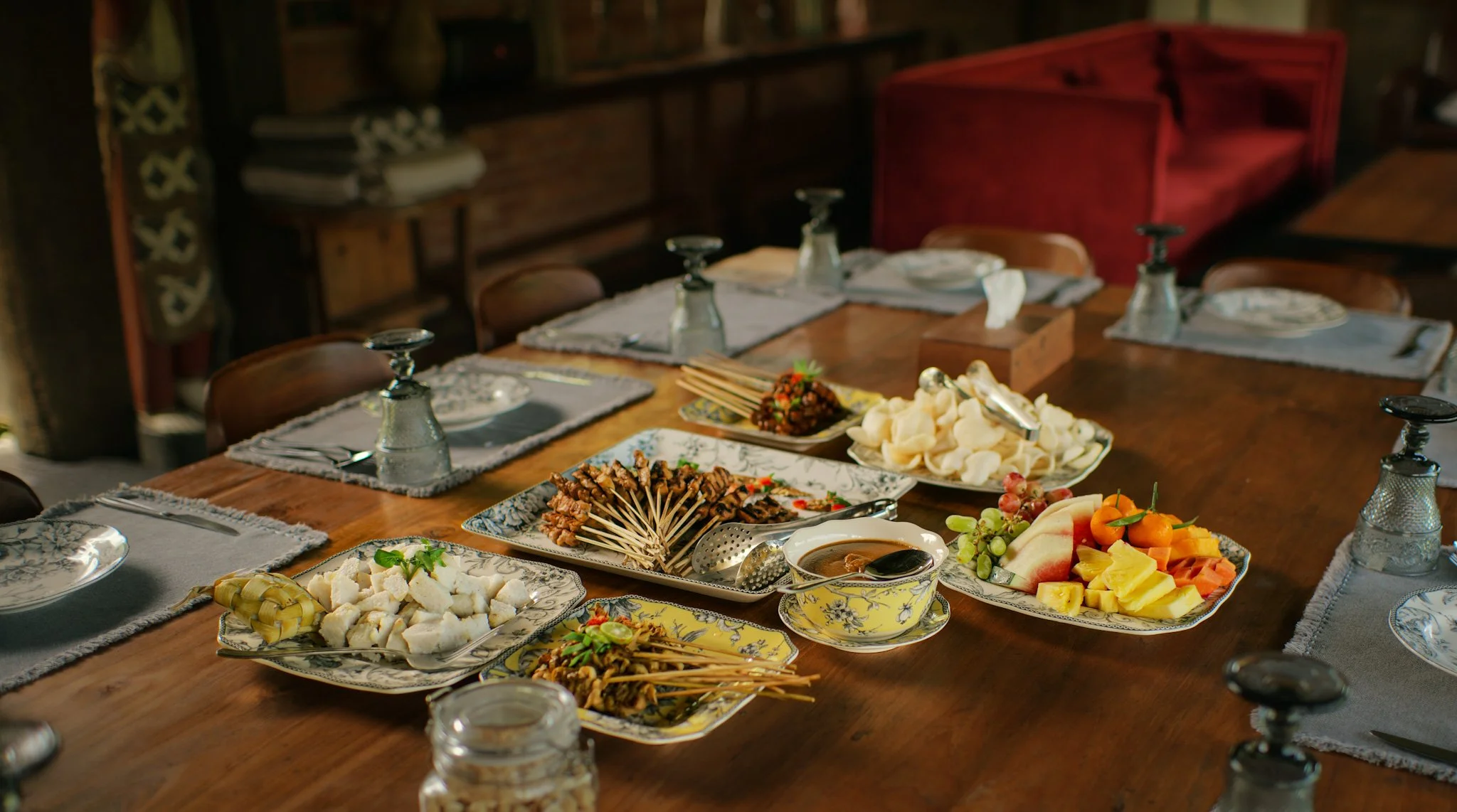 Lunch at the villa.JPG