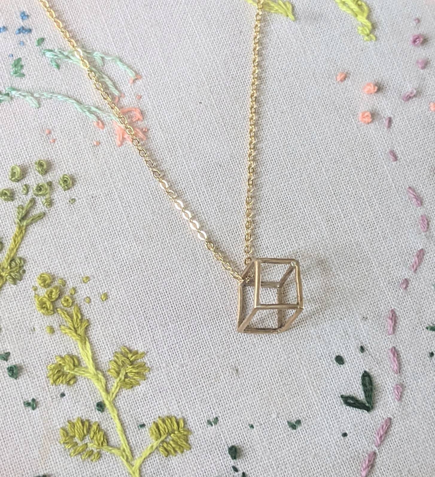 https://i.etsystatic.com/27033376/r/il/bfa9ab/3887420240/il_fullxfull.3887420240_keh0.jpg