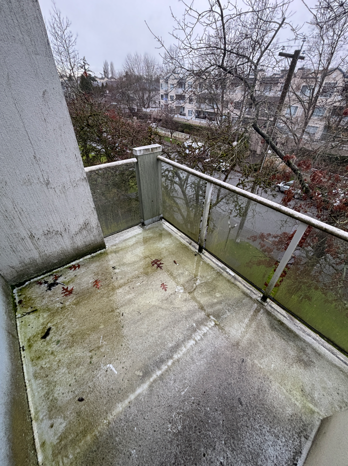 How Much Does Balcony Cleaning Cost in Vancouver?