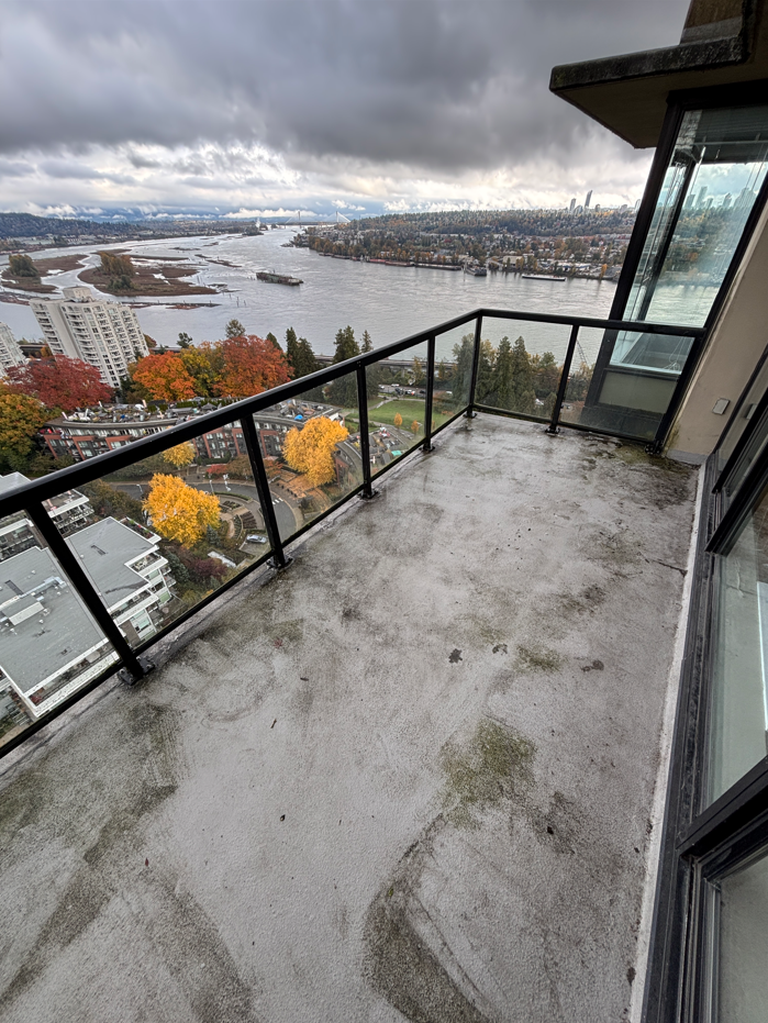 Dirty balcony before Balcoscrub deep clean