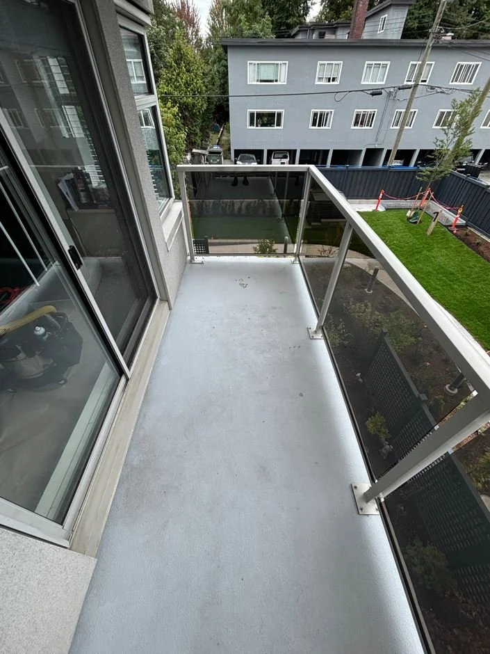 Clean balcony after BalcoScrub deep cleaning