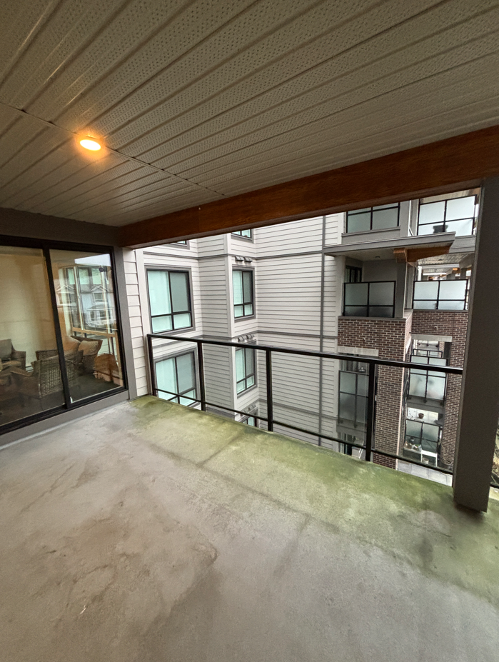 Before BalcoScrub balcony deep clean