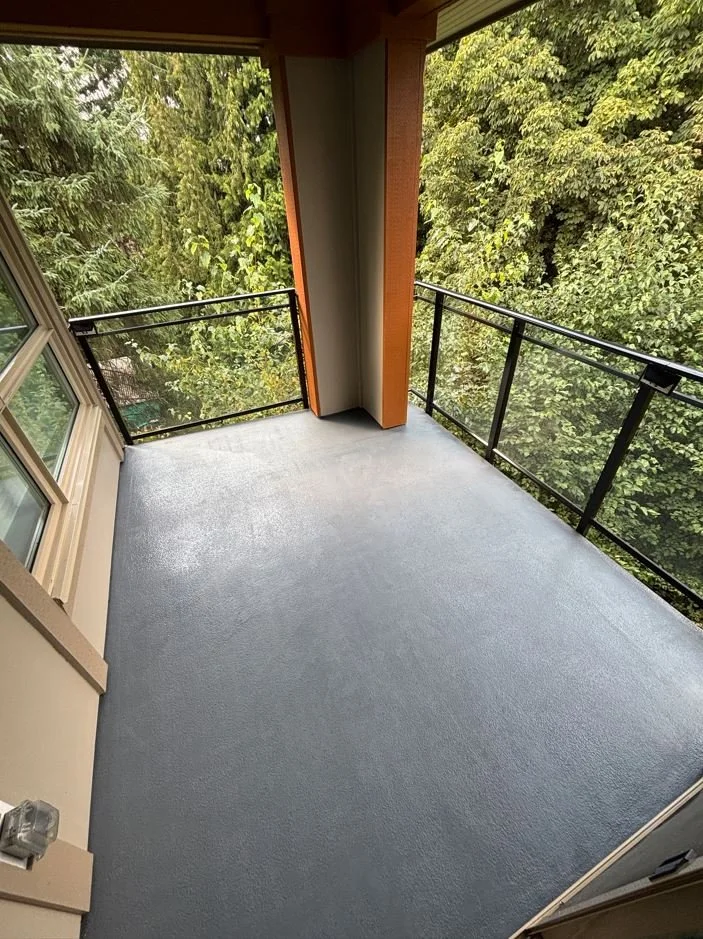 Clean balcony after BalcoScrub deep cleaning