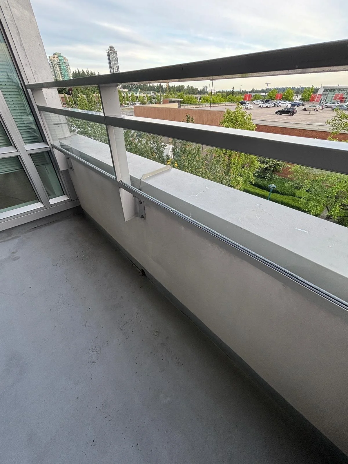 Clean balcony after BalcoScrub deep cleaning
