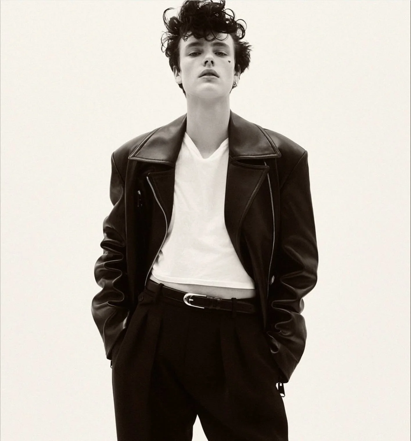 Charlie Jones for the cover of Sp&eacute;cial Luxe de M Le Magazine Du Monde.