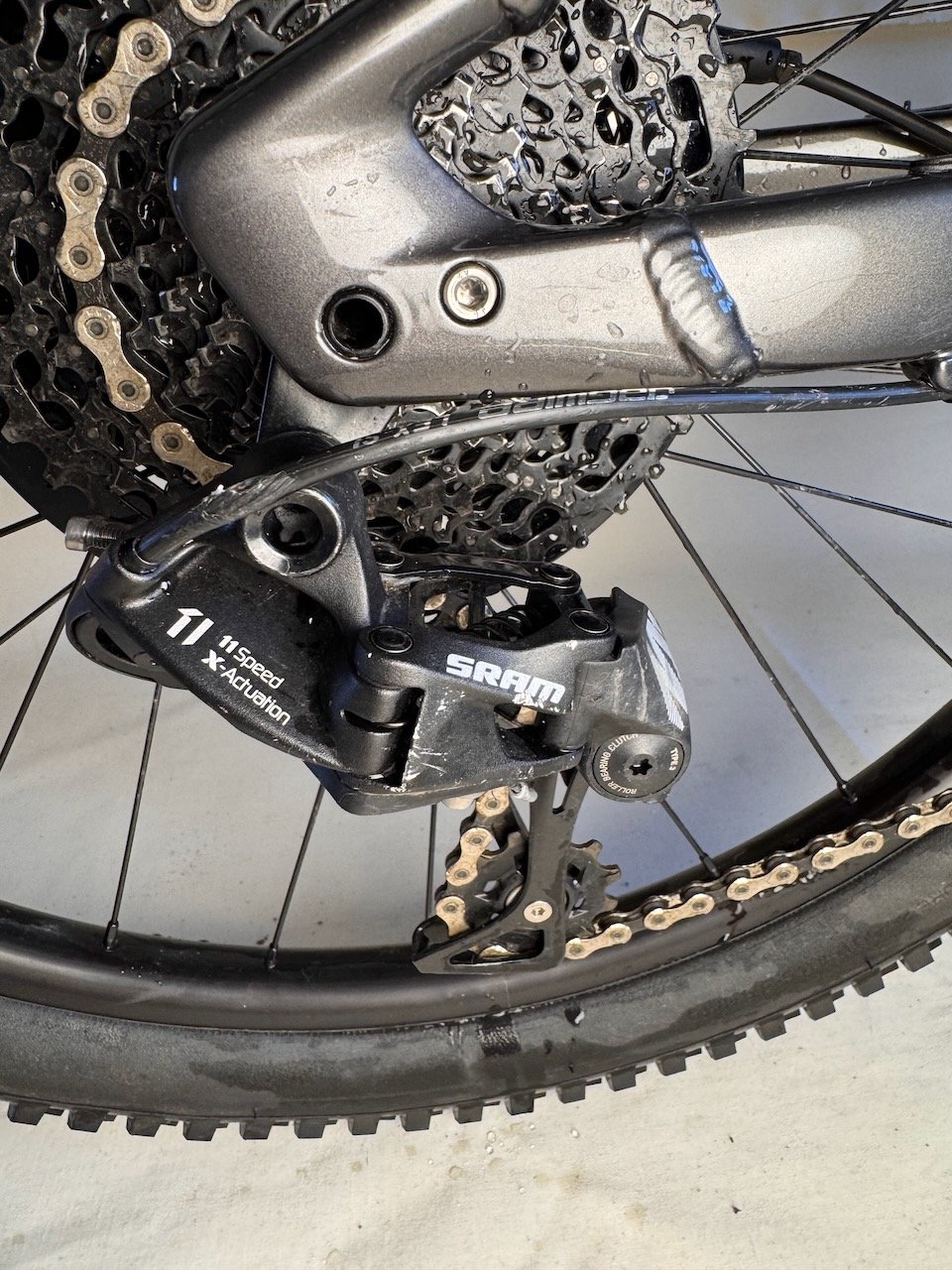 Specialized Riprock Pro 24 - WSBC011109510T (1).jpeg