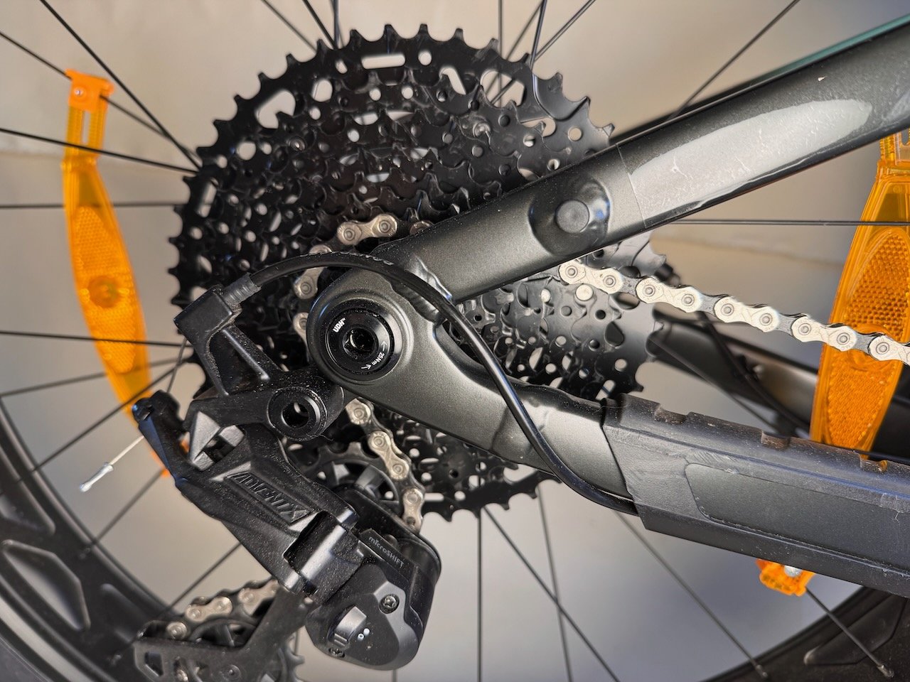 Trek Farley M - WTU107SV0351U (2).jpeg