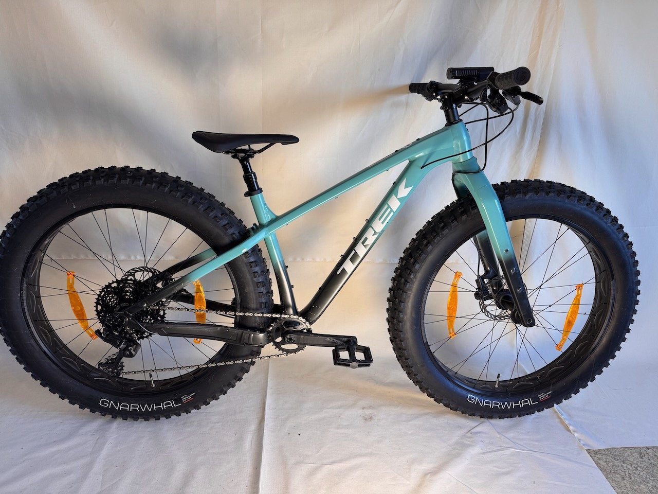 Trek Farley M