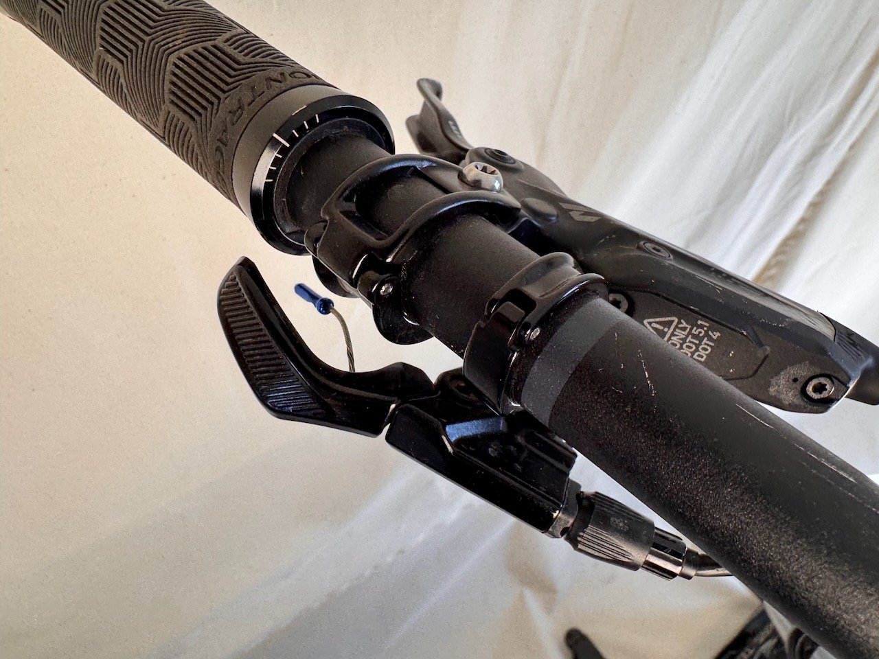 Trek Slash M - WTU214G0550T (11).jpeg