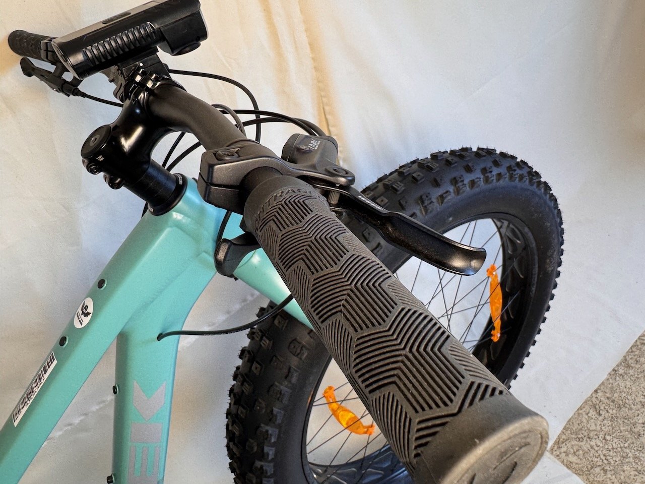 Trek Farley M - WTU093SV0117U (10).jpeg