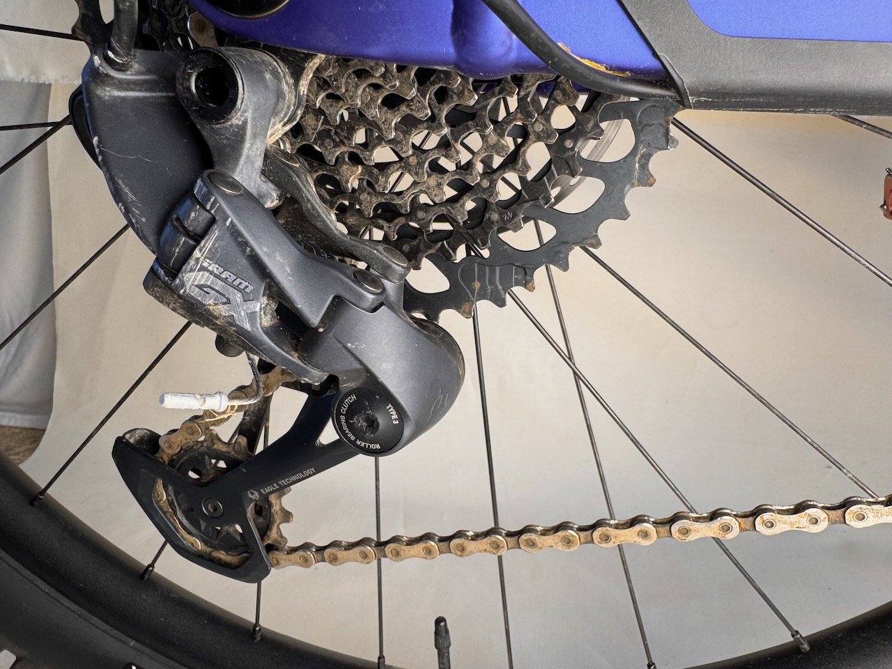 Trek Slash L - WTU263G0455T (2).jpeg