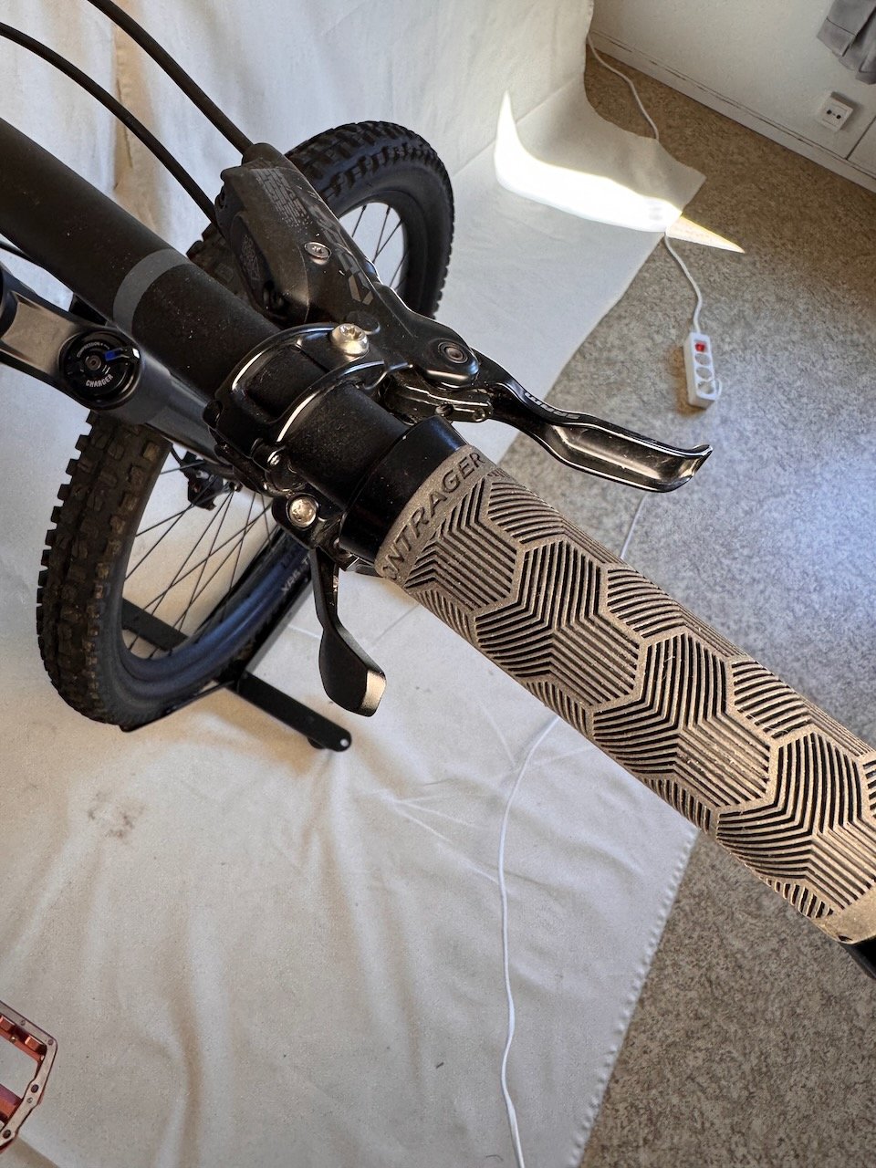 Trek Slash L - WTU259G0387T (10).jpeg