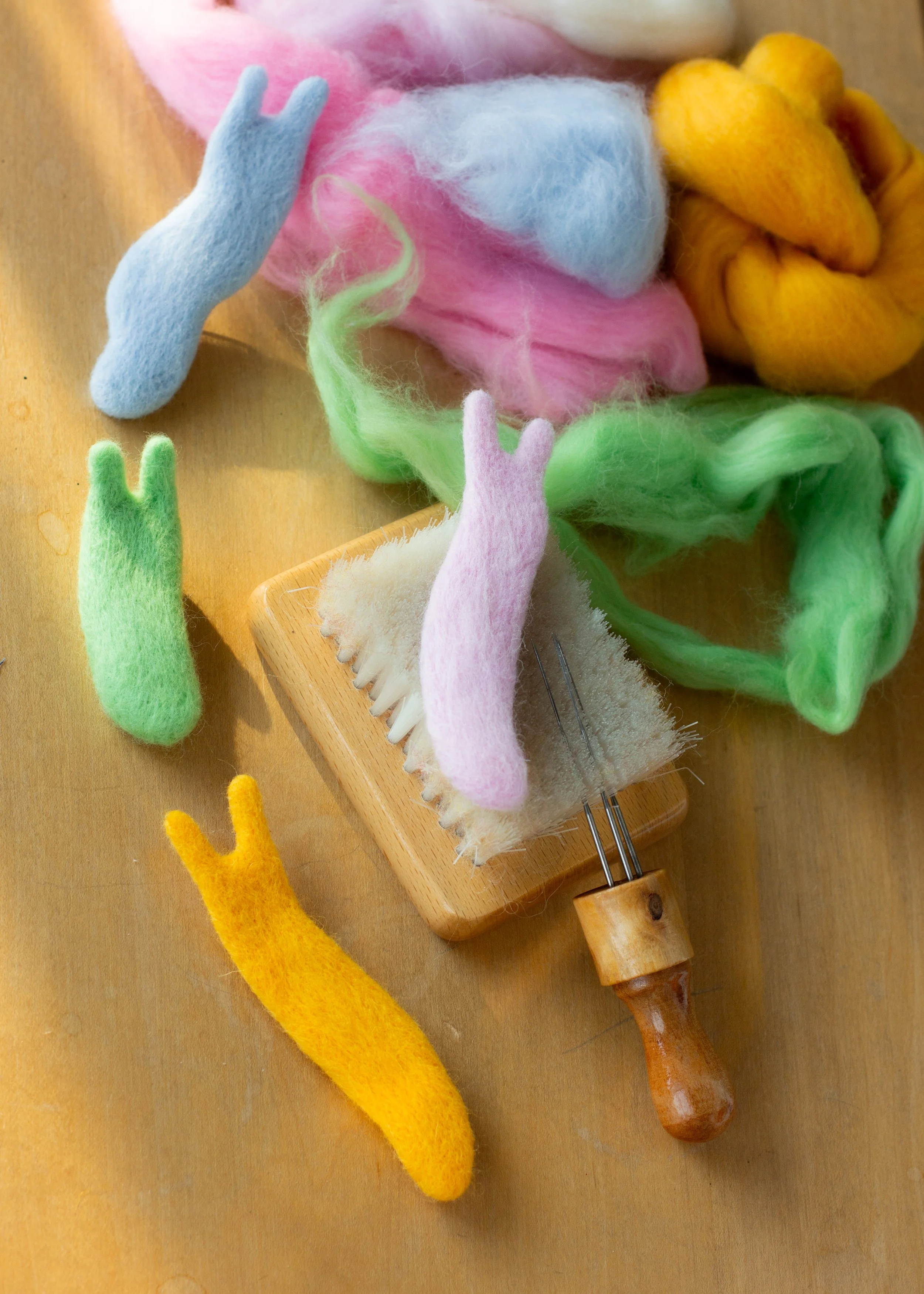 Slug Brooches - Ally Messer.jpg