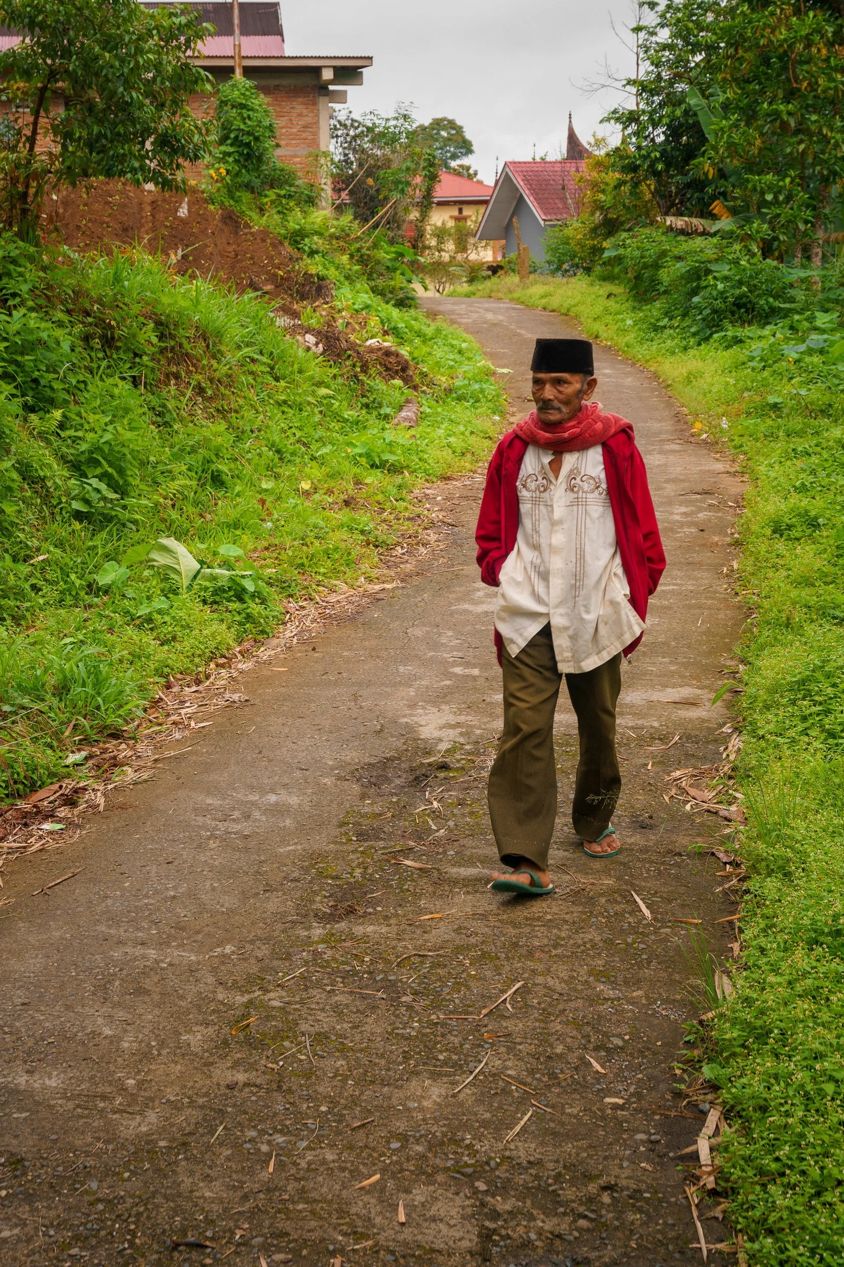 casual-stroll-sumatra-indonesia.jpg