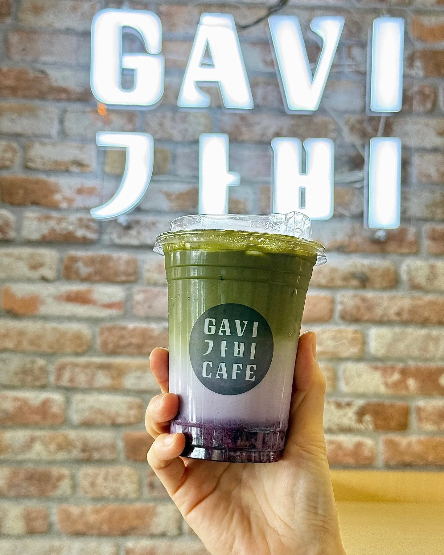 This one&rsquo;s kinda hard to pass on that hint of blueberry just makes it better🍵
Mr. Matcha✨
only at our Centreville spot