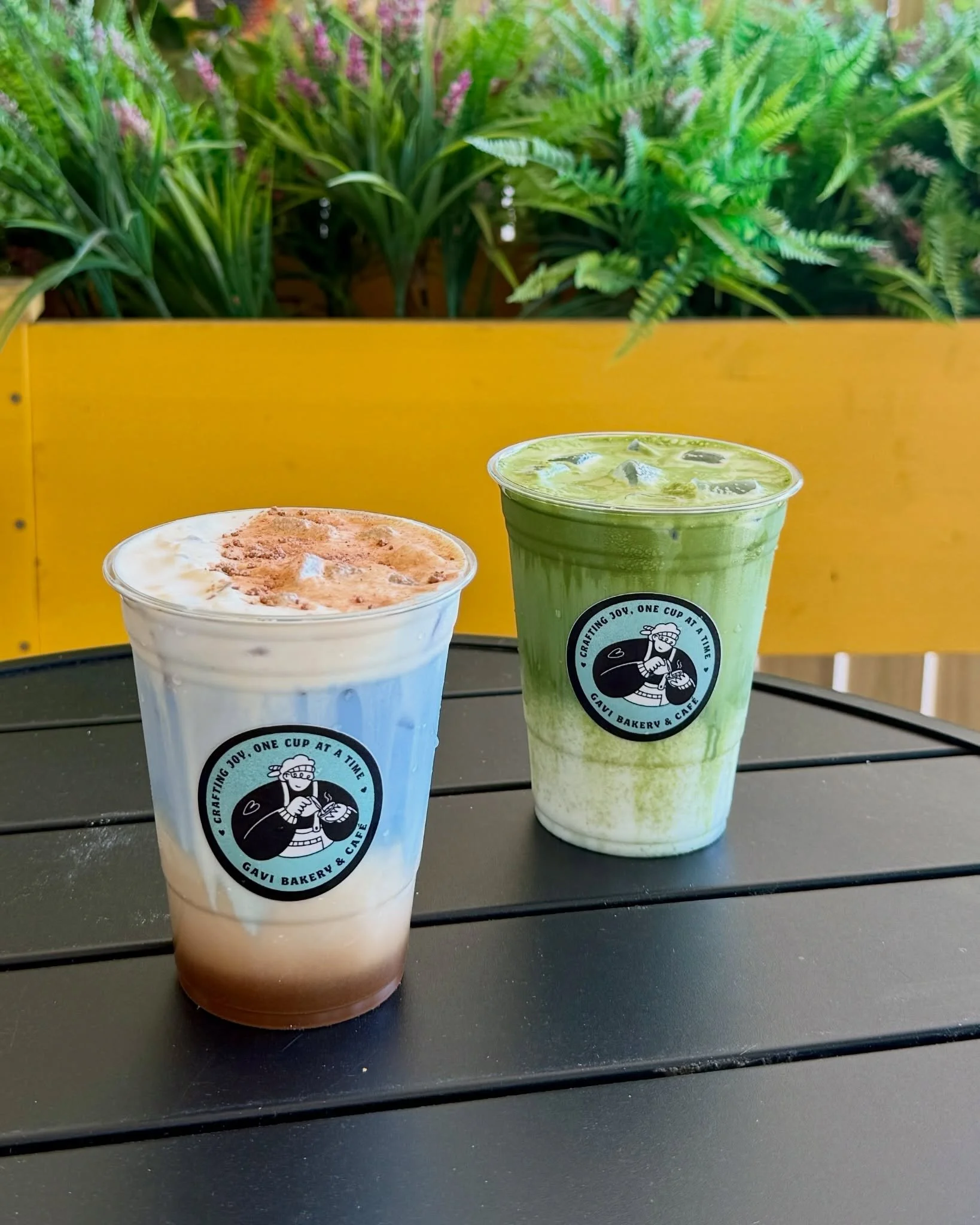 New this season!✨
Blue Ocean Latte &mdash; butterfly tea, light and refreshing.
Coconut Matcha Einsp&auml;nner &mdash; coconut water and matcha, smooth and cool.