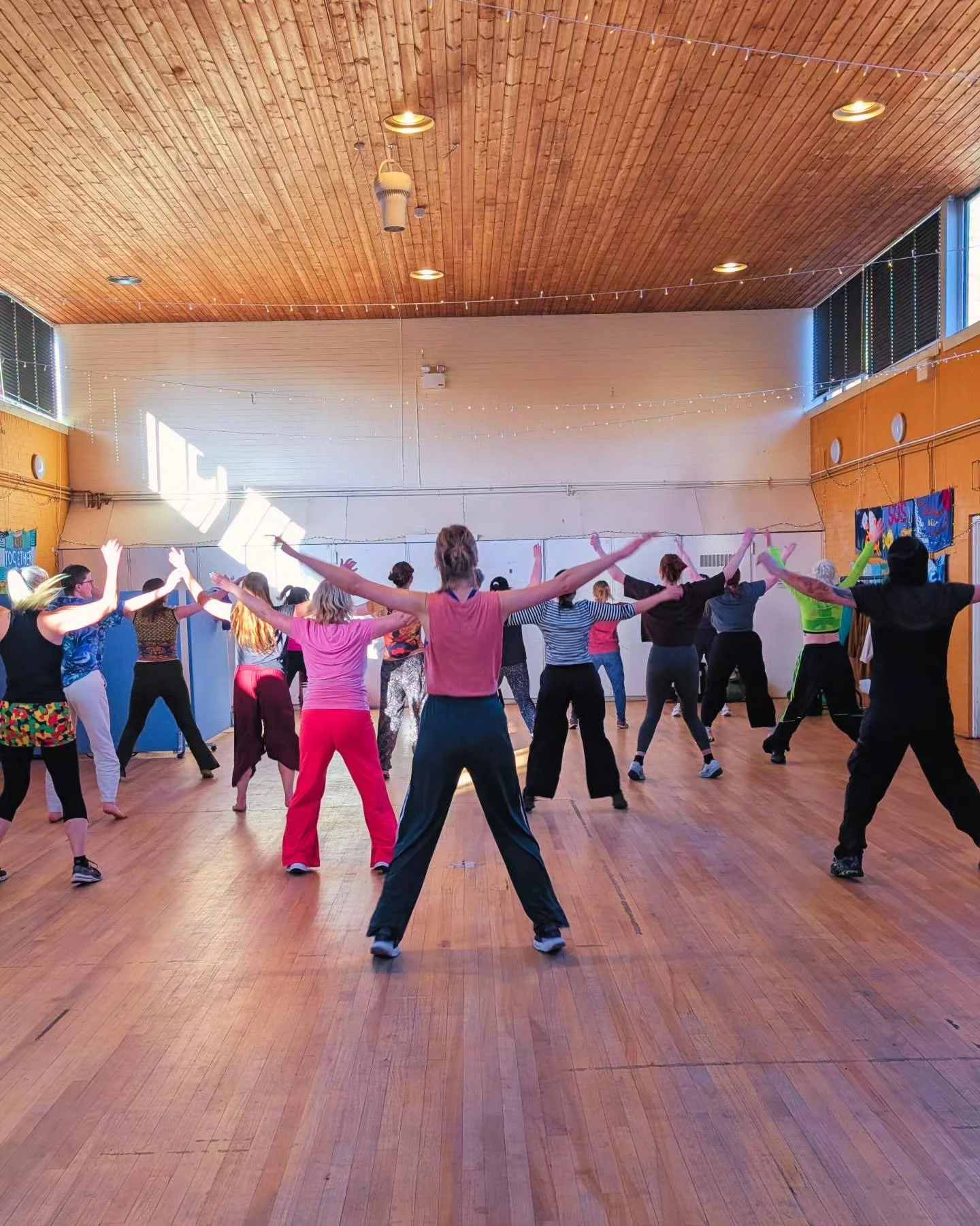 ☀️ The sunshine was beaming down on all the wonderful bouncers who came to celebrate International Women's Day with us yesterday in Portobello! What a beautiful sight! 🟣♀️

A huge thank you to everyone for bringing the energy and our wonderful DJs @