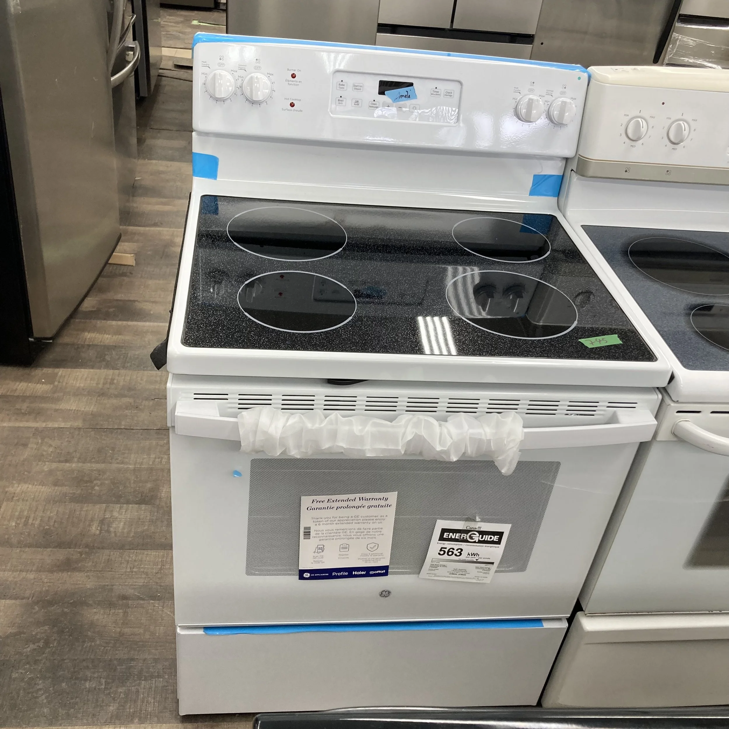 Cuisiniere vitroceramique blanche (Boite ouverte)