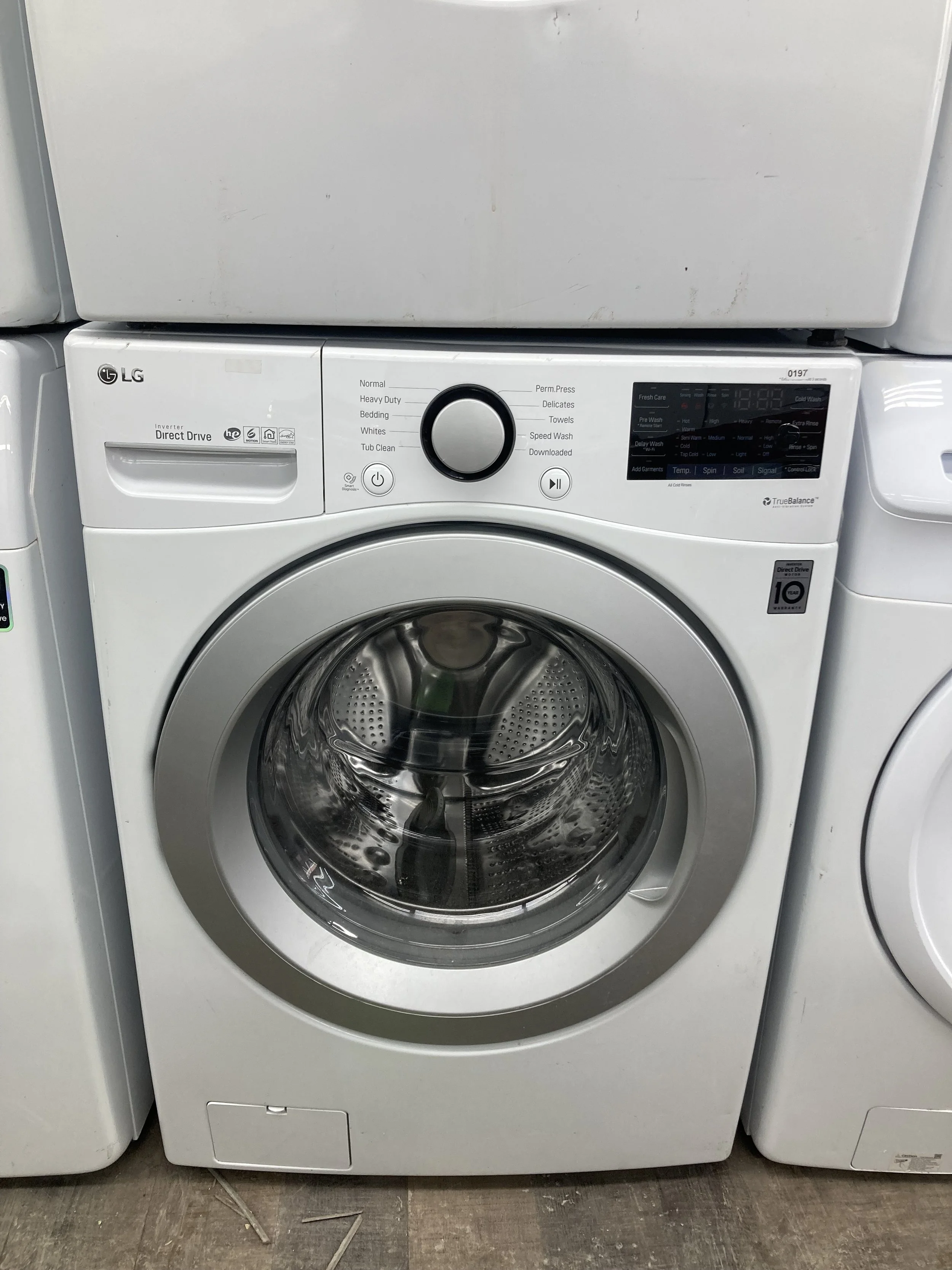 LG LAVEUSE FRONTALE BLANCHE