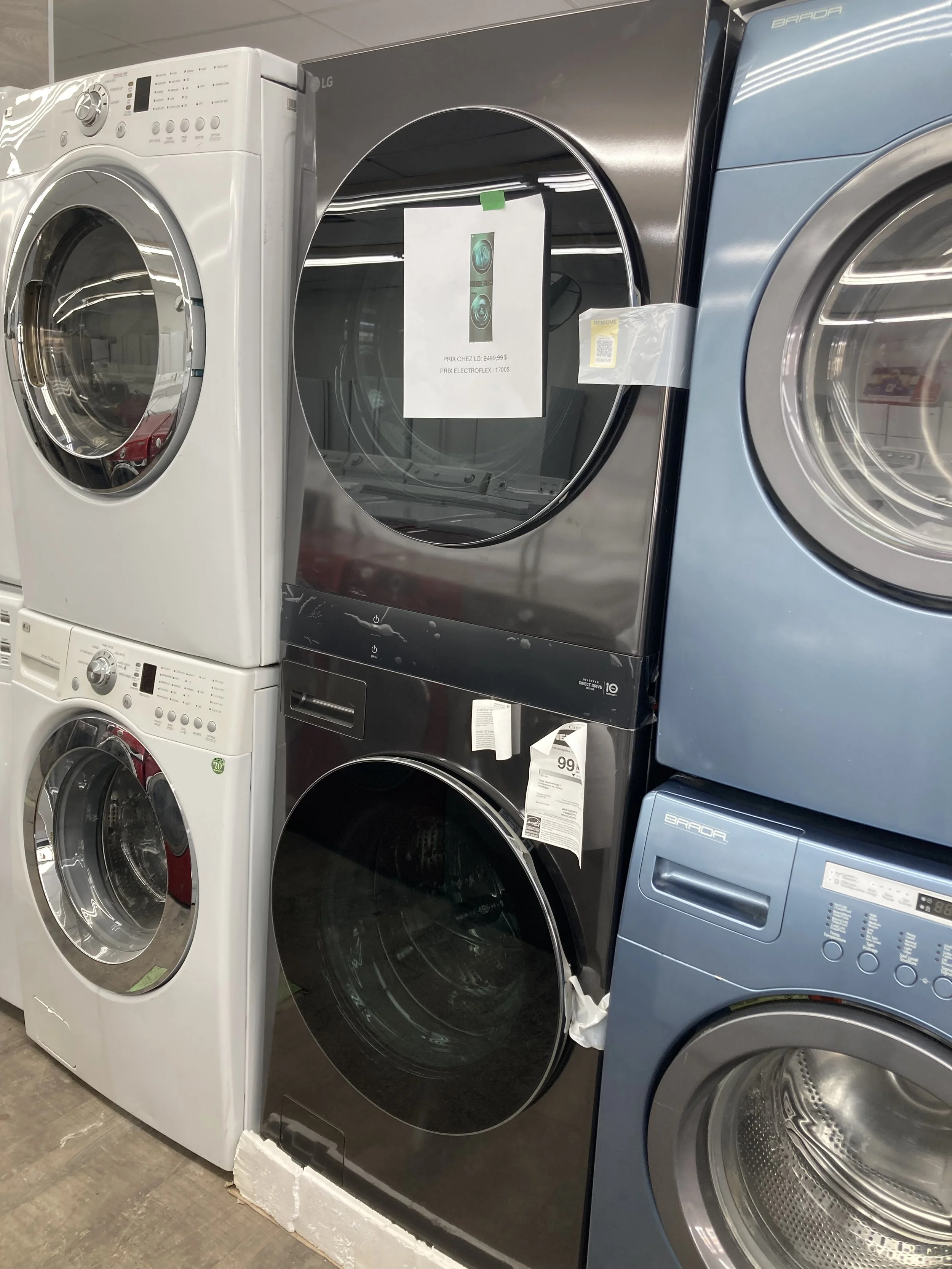 LG Tour de laveuse-secheuse frontale stainless