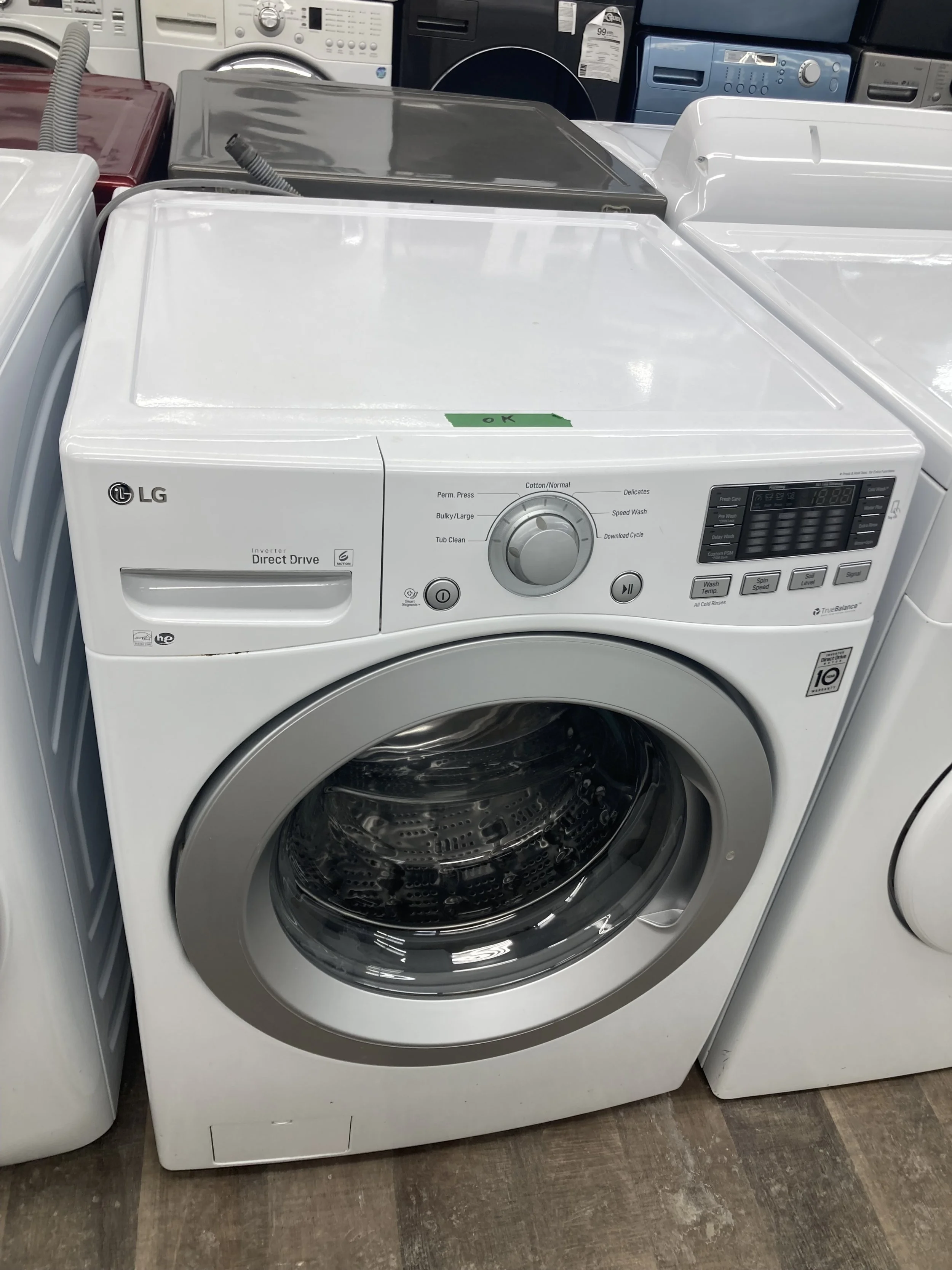 LG LAVEUSE FRONTALE BLANCHE