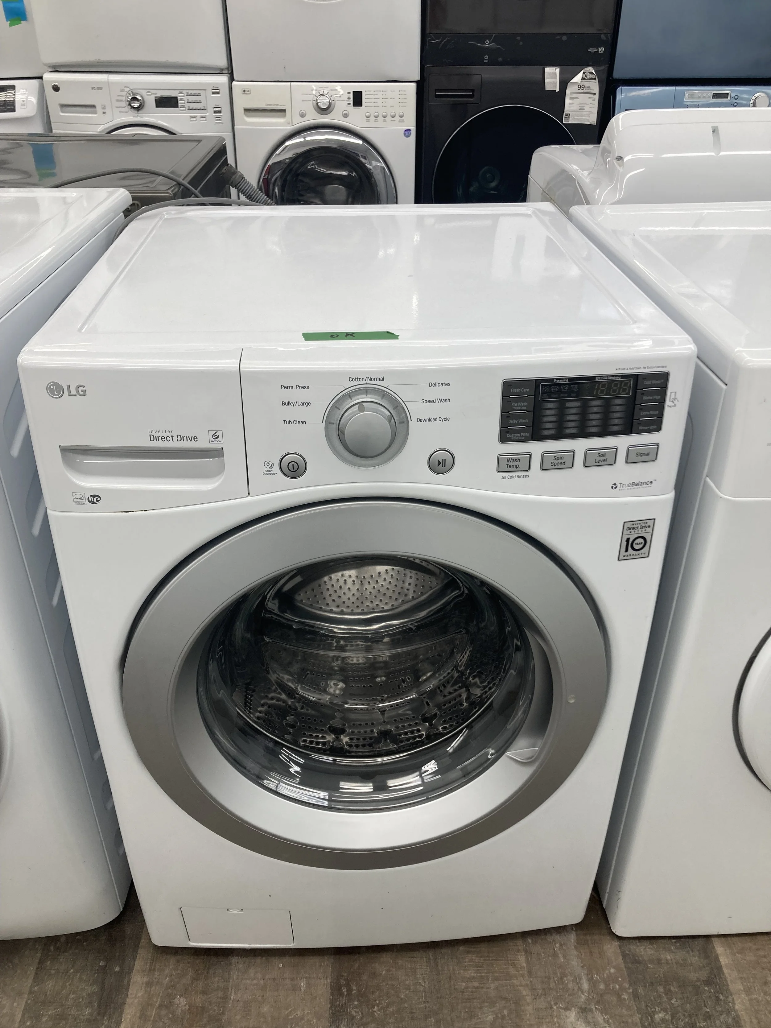 LG LAVEUSE FRONTALE BLANCHE