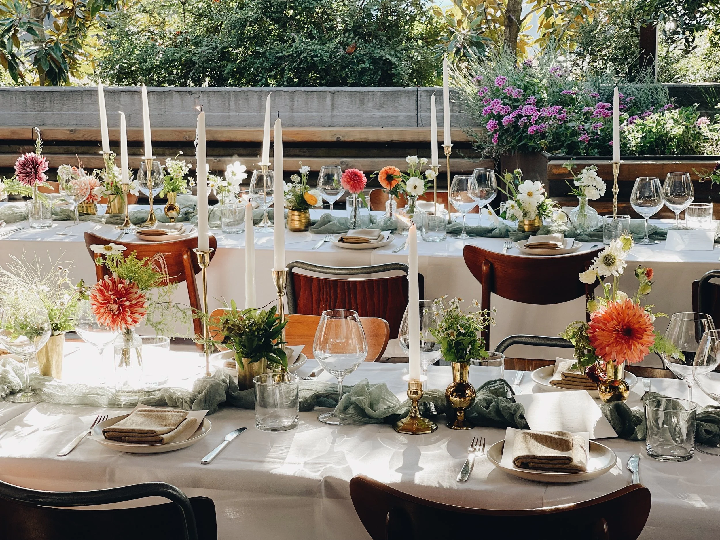 beautiful-long-wedding-reception-tables-with-wood-2025-01-10-04-03-55-utc.jpg