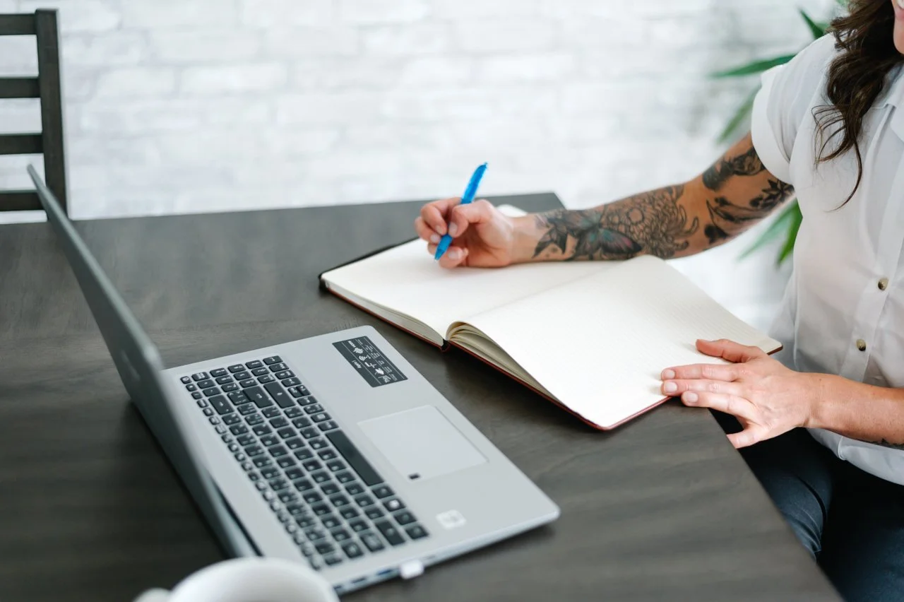 How to Enjoy Your Holidays Without Ruining Your Progress