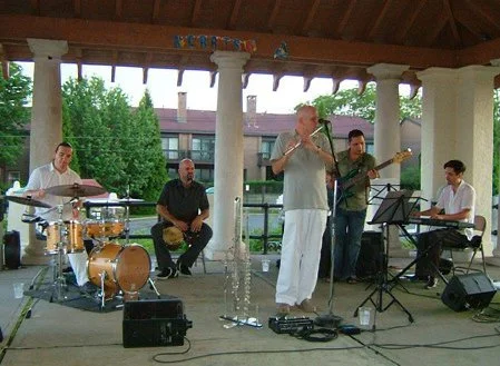 I loved this band w/ Alex Garcia on drums, at Oakland Beach, Rye, NY